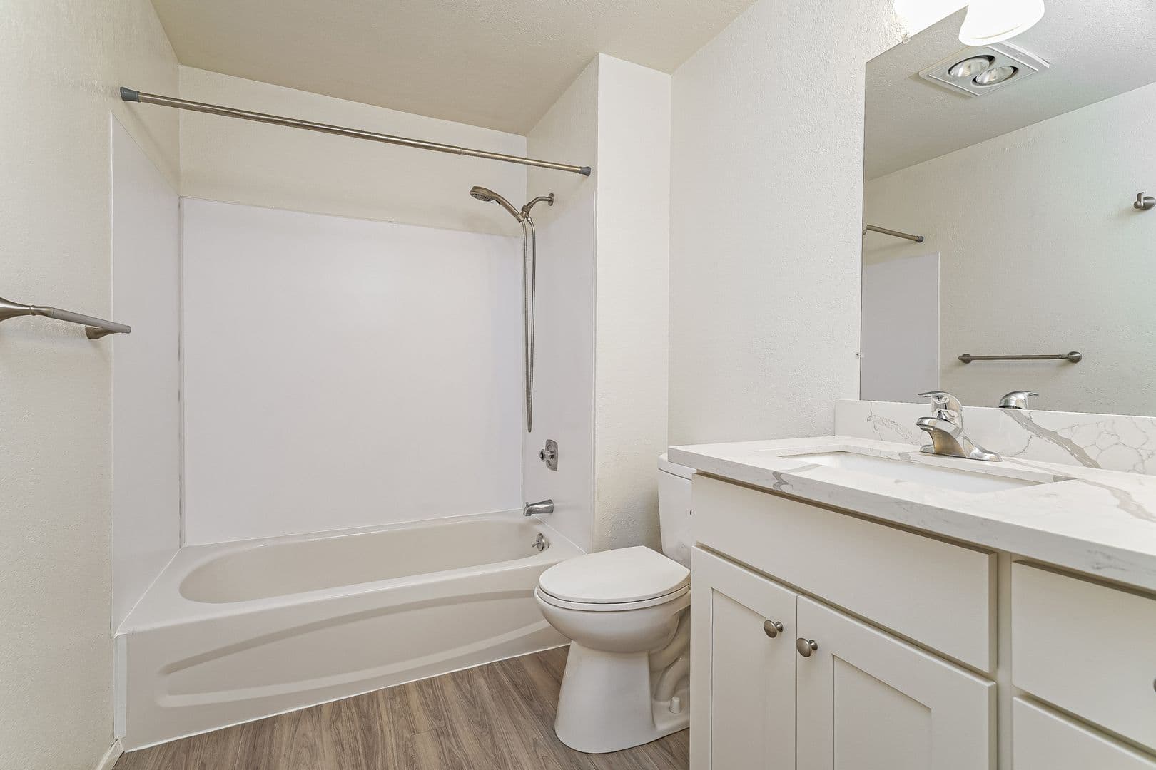 Seattle Apartment: 10201-10203 17th Ave SW