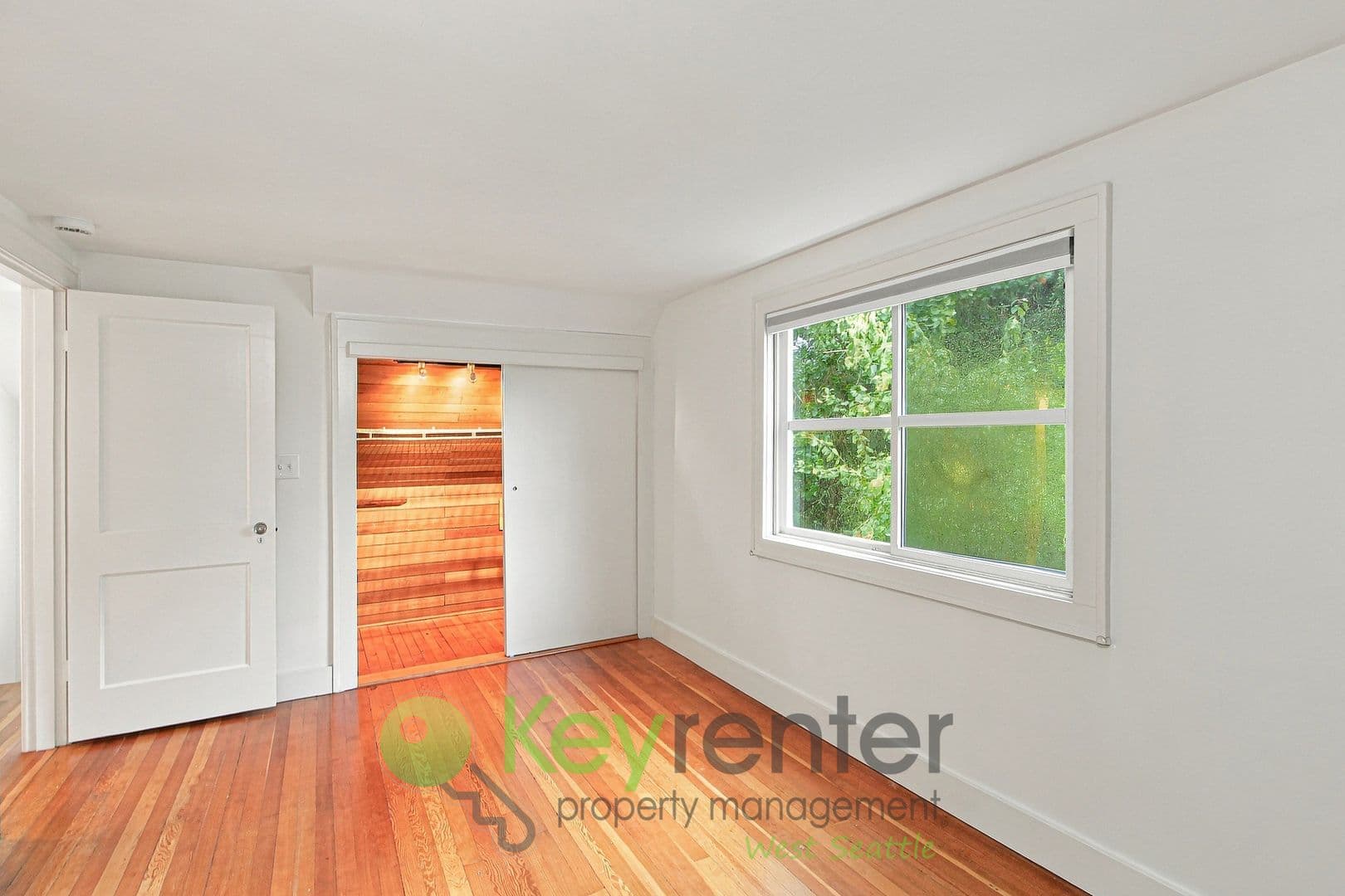 Seattle House: 9844 42nd Ave SW