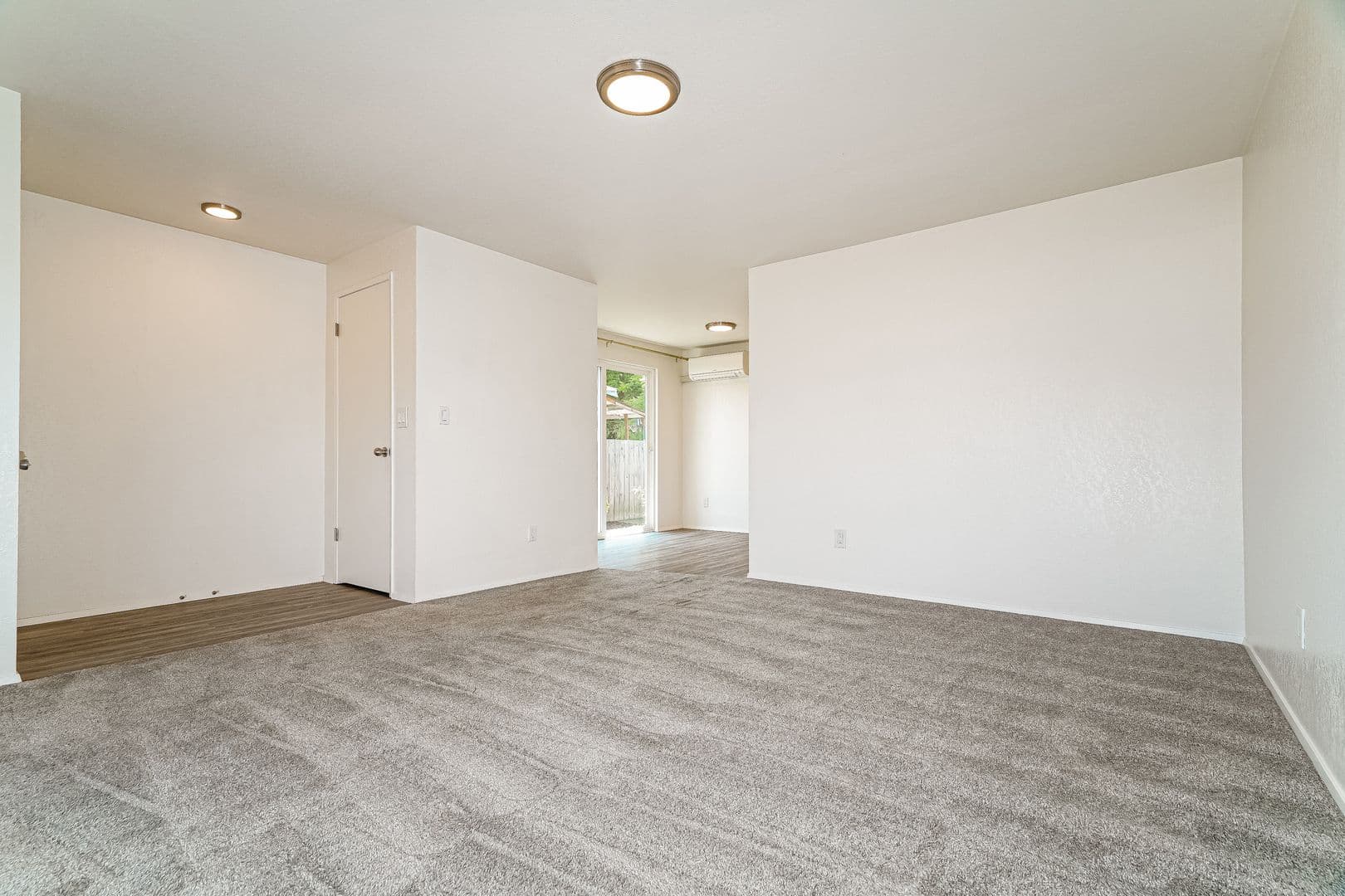 Seattle Apartment: 10201-10203 17th Ave SW