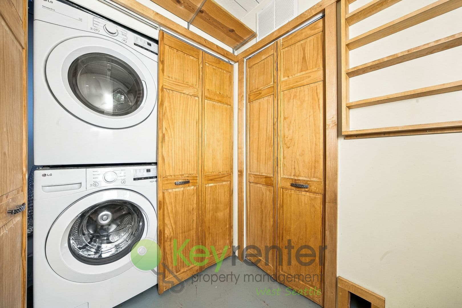 Burien House: 11460 21st Ave SW