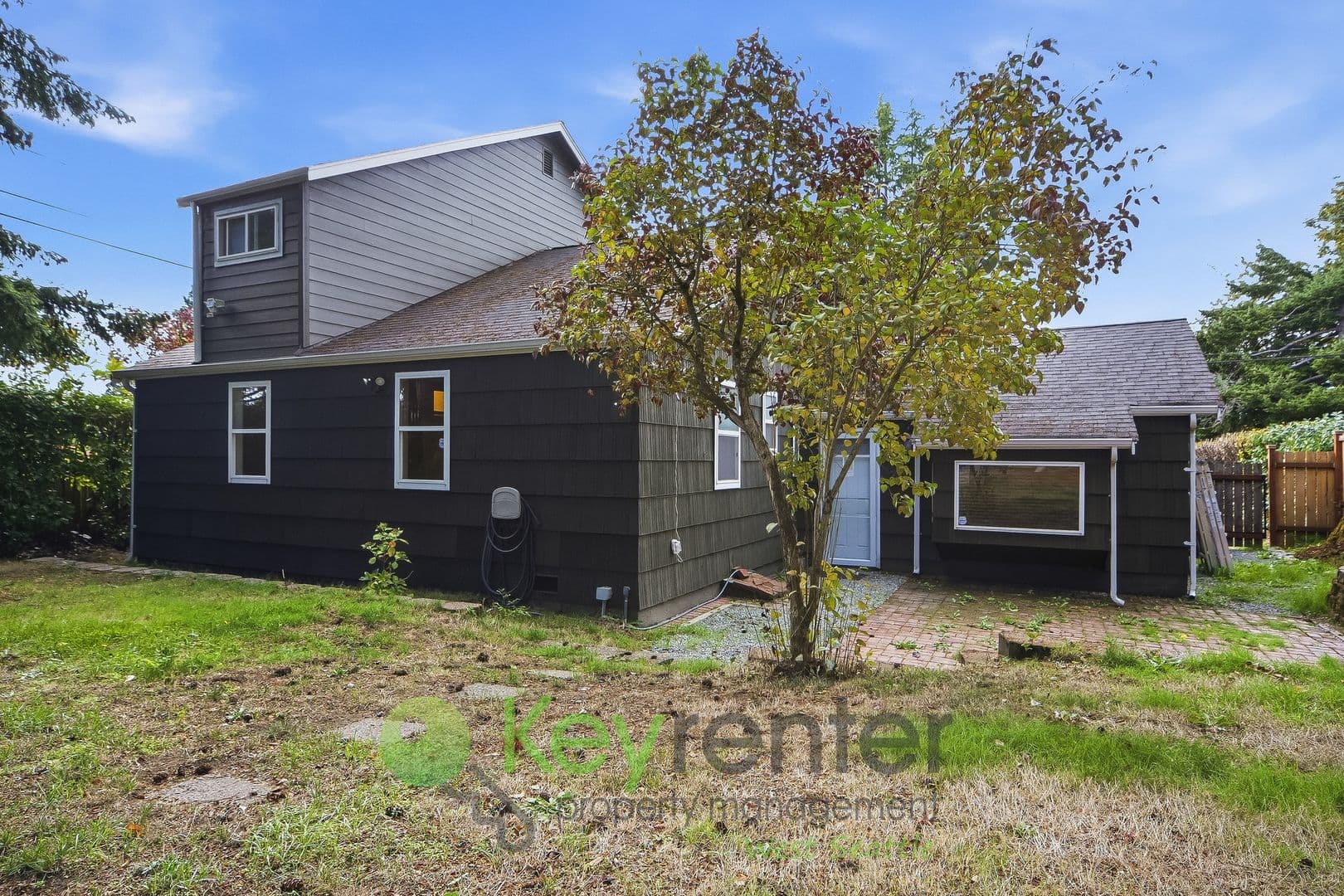 Burien House: 11460 21st Ave SW