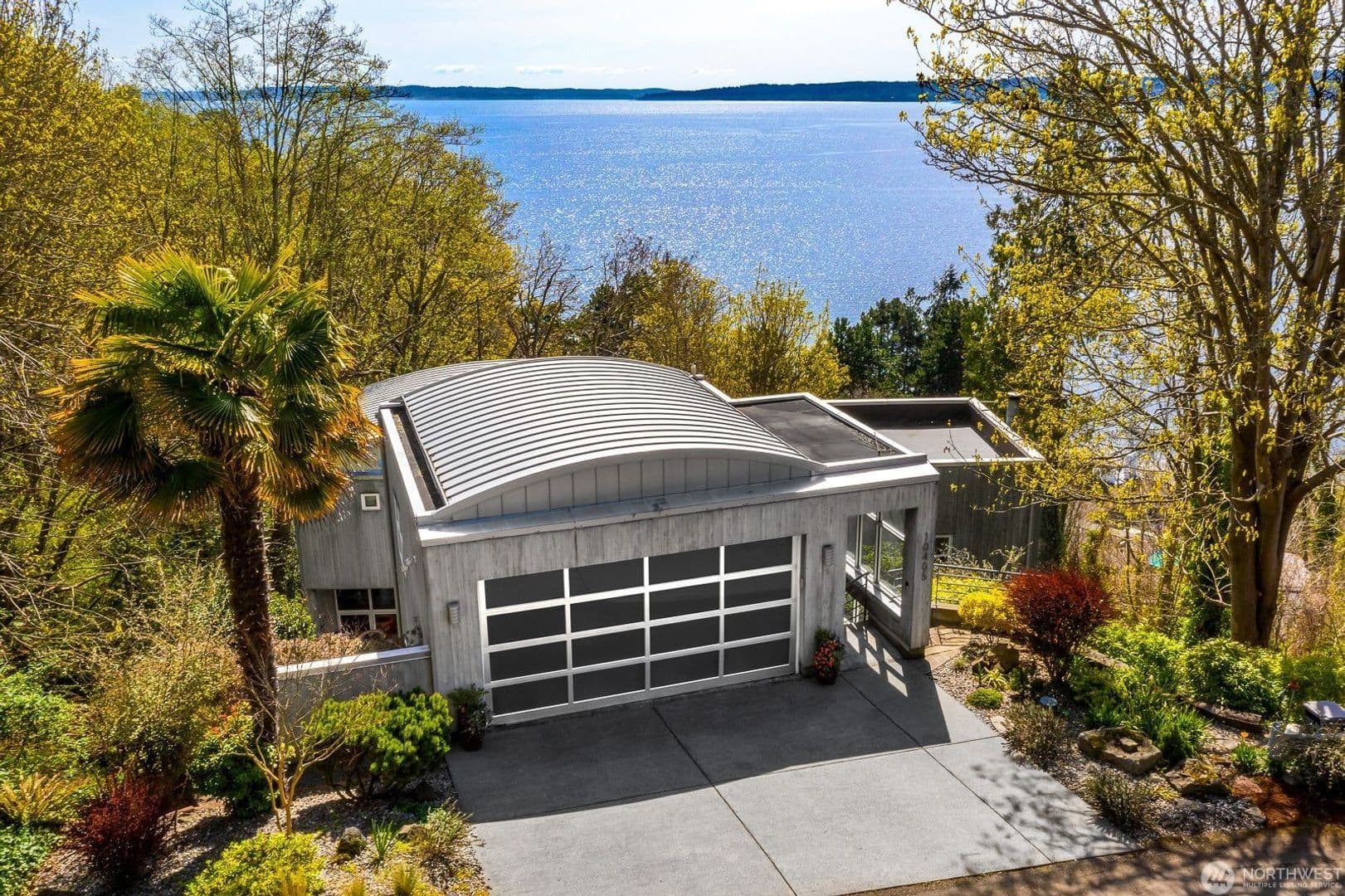 Seattle House: 10405 47th AVE SW