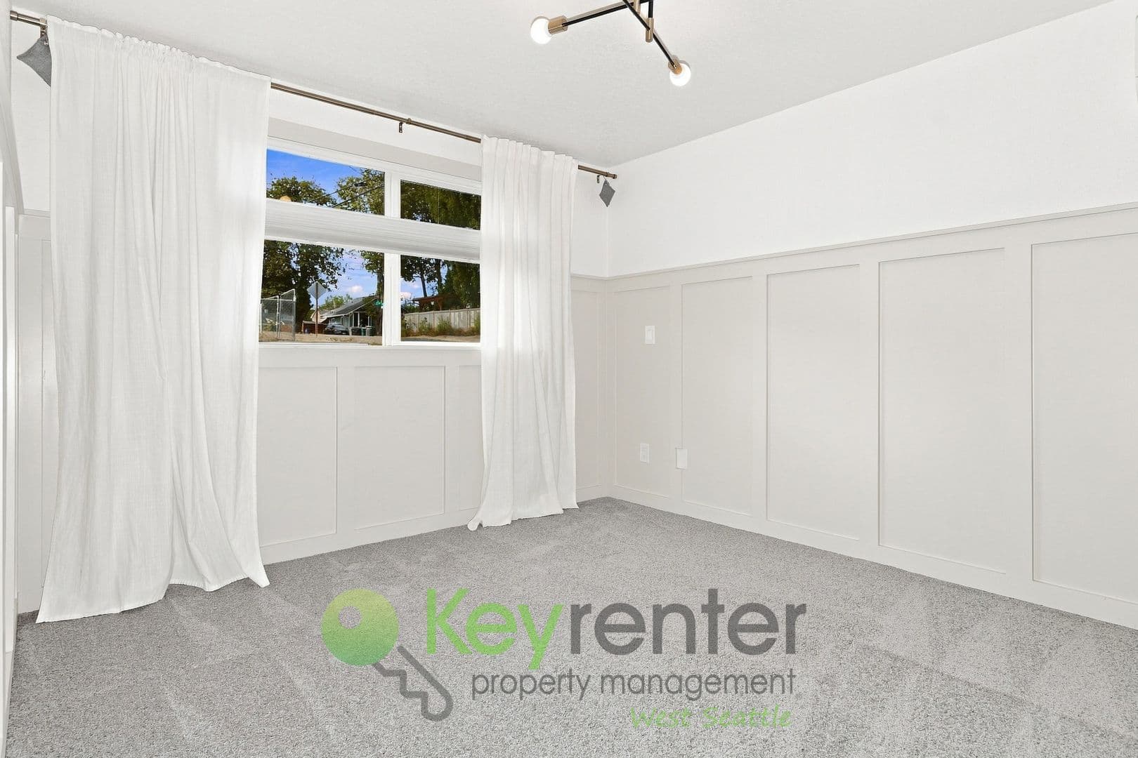Seattle Apartment: 10201-10203 17th Ave SW