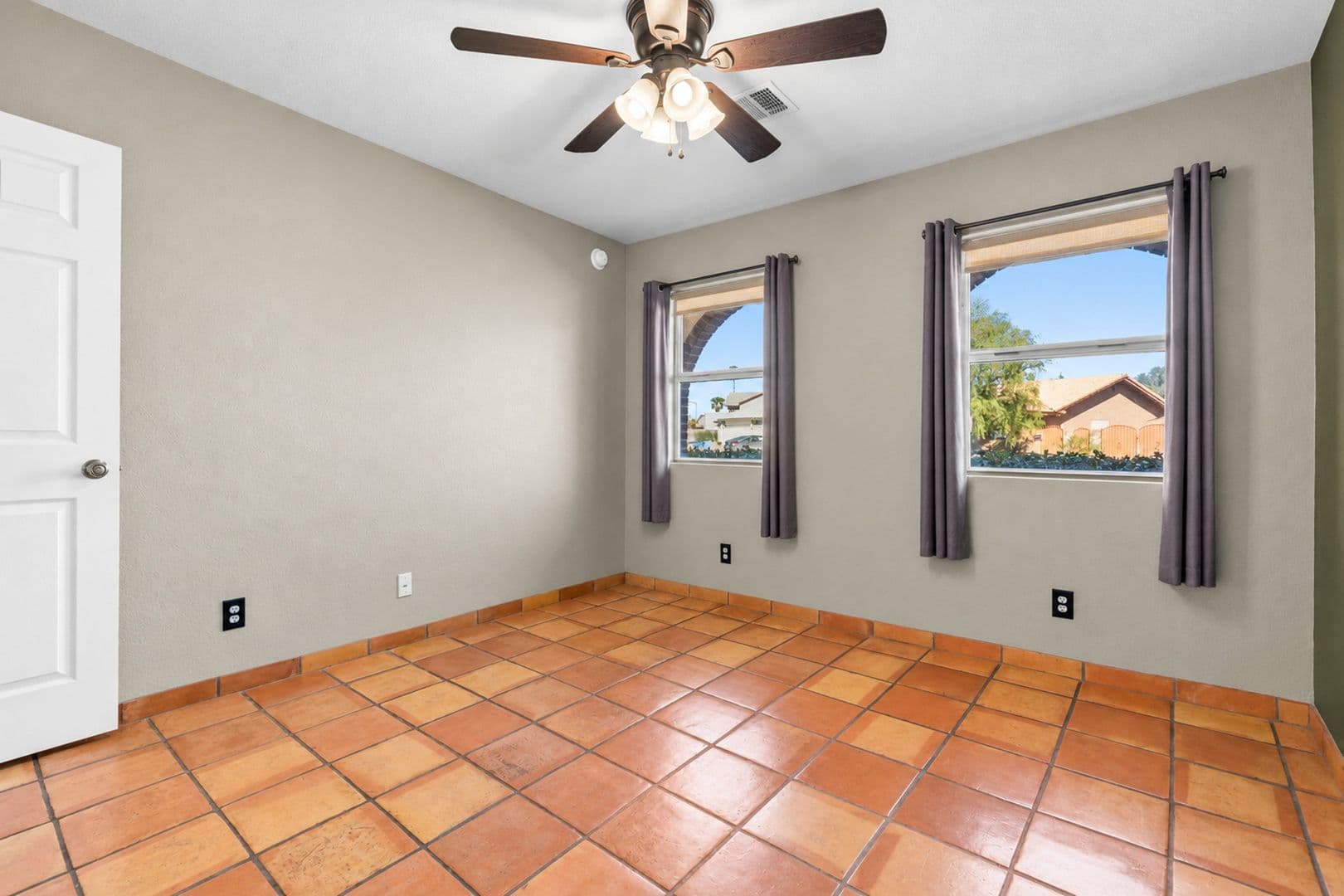Henderson House: 342 Banuelo Dr
