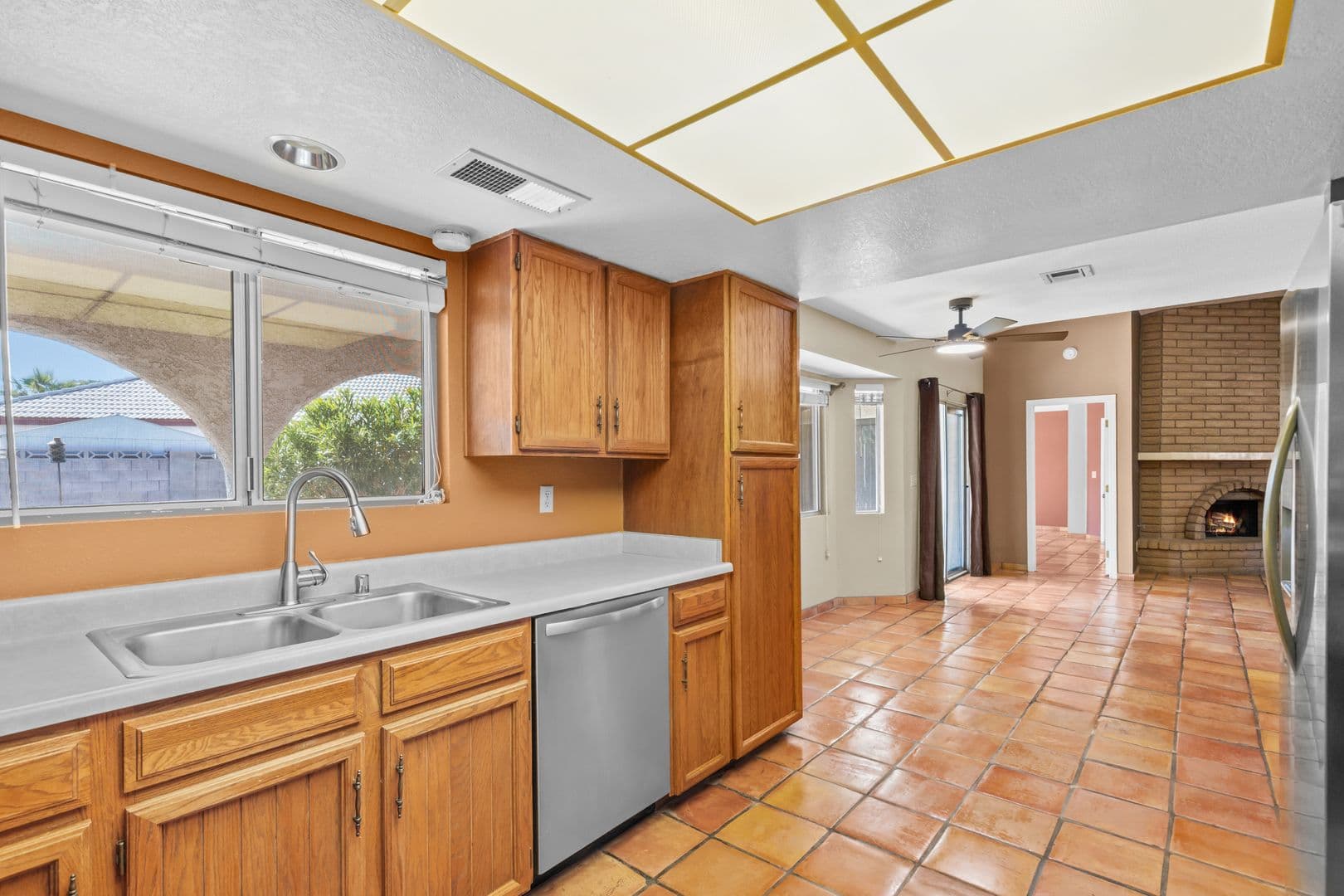 Henderson House: 342 Banuelo Dr