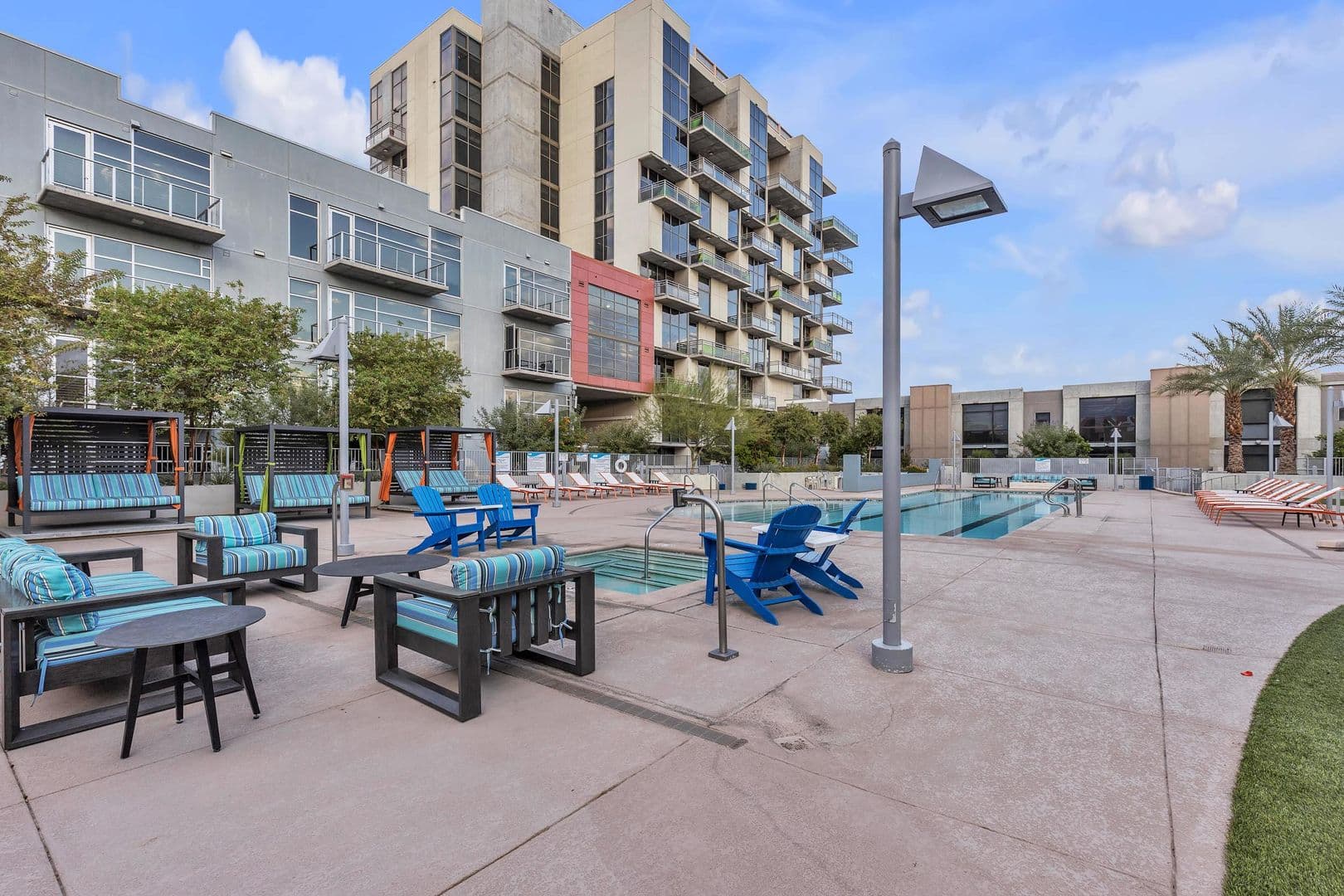 Las Vegas House: 353 E Bonneville Ave