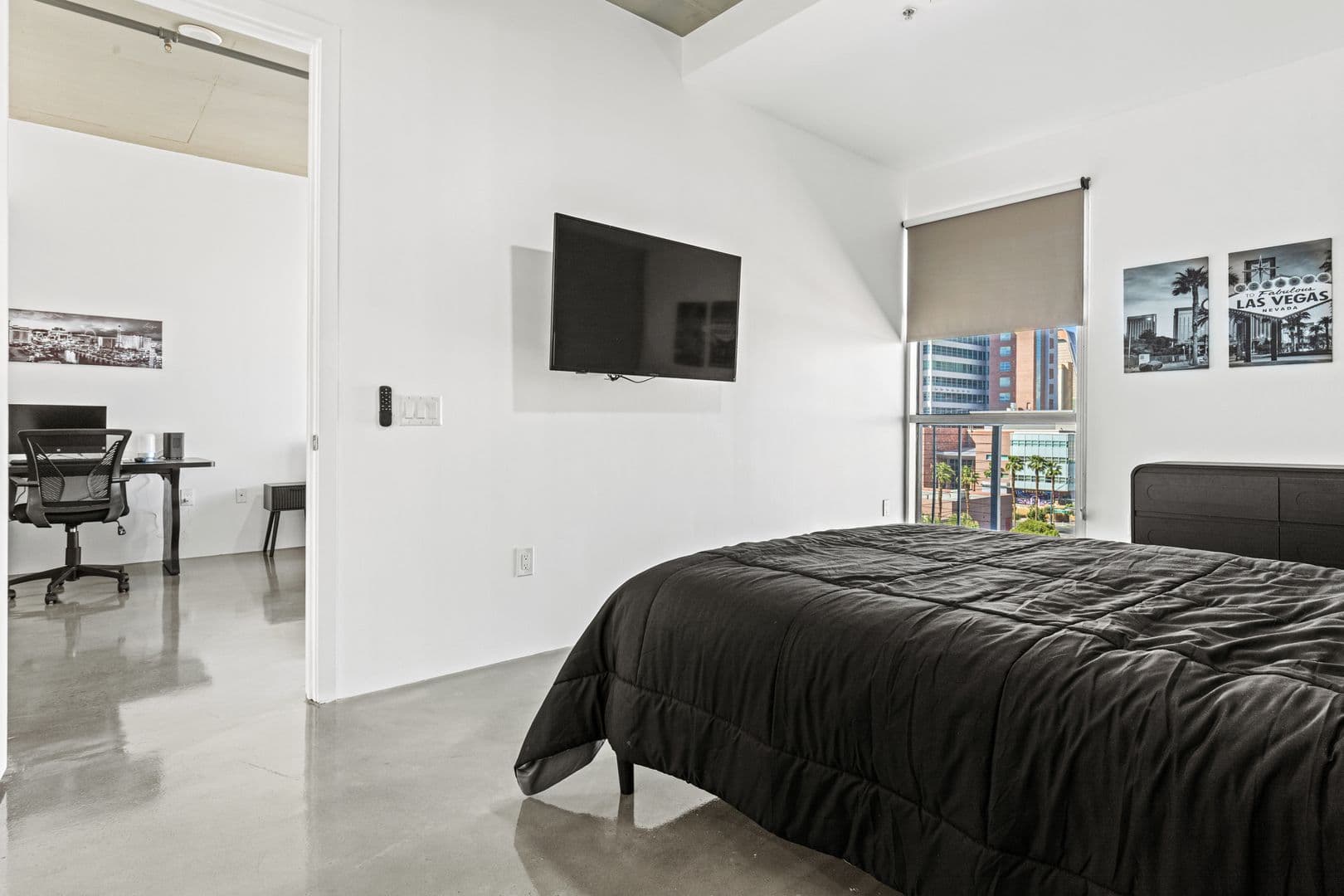 Las Vegas House: 353 E Bonneville Ave