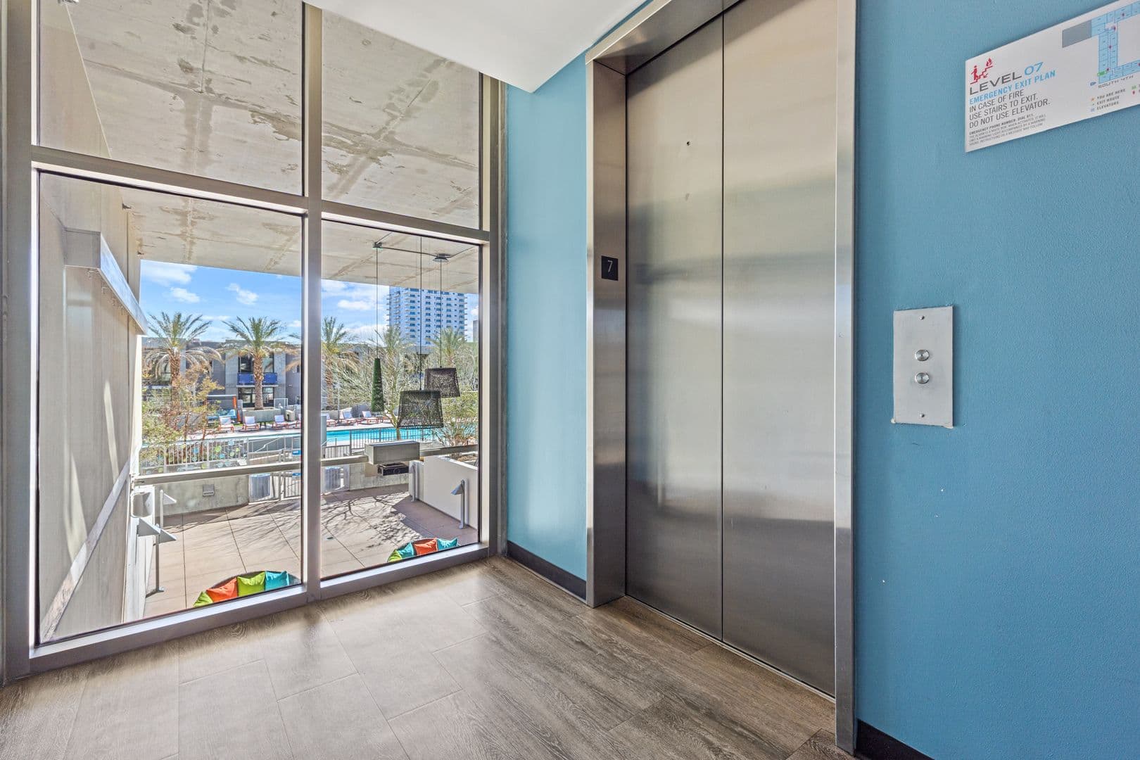 Las Vegas House: 353 E Bonneville Ave