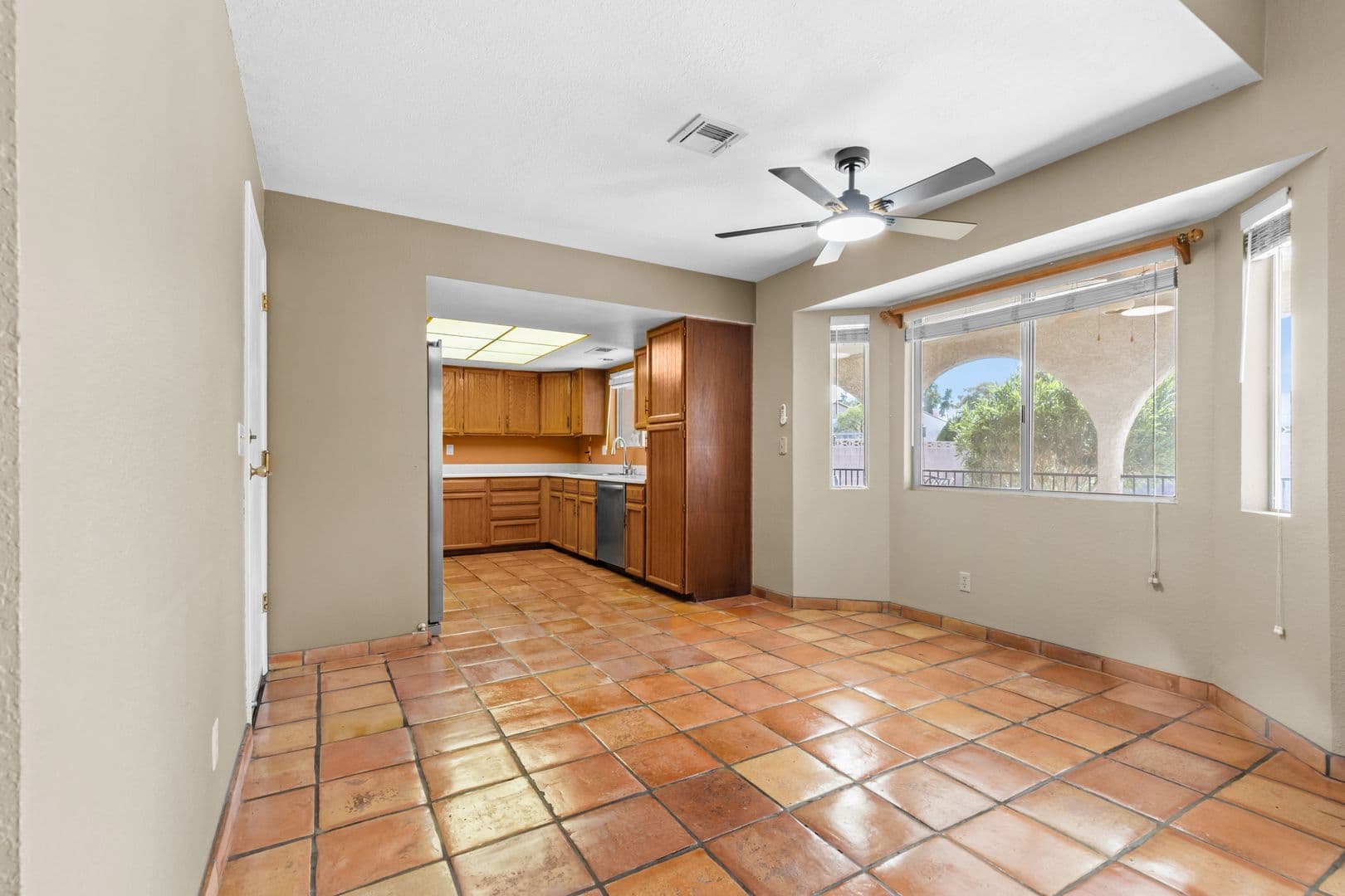 Henderson House: 342 Banuelo Dr