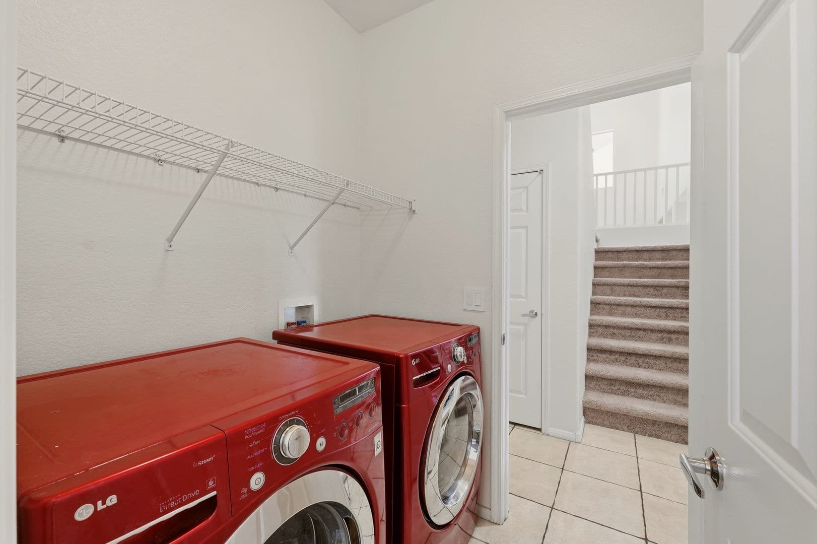 Henderson House: 1288 Corista Dr