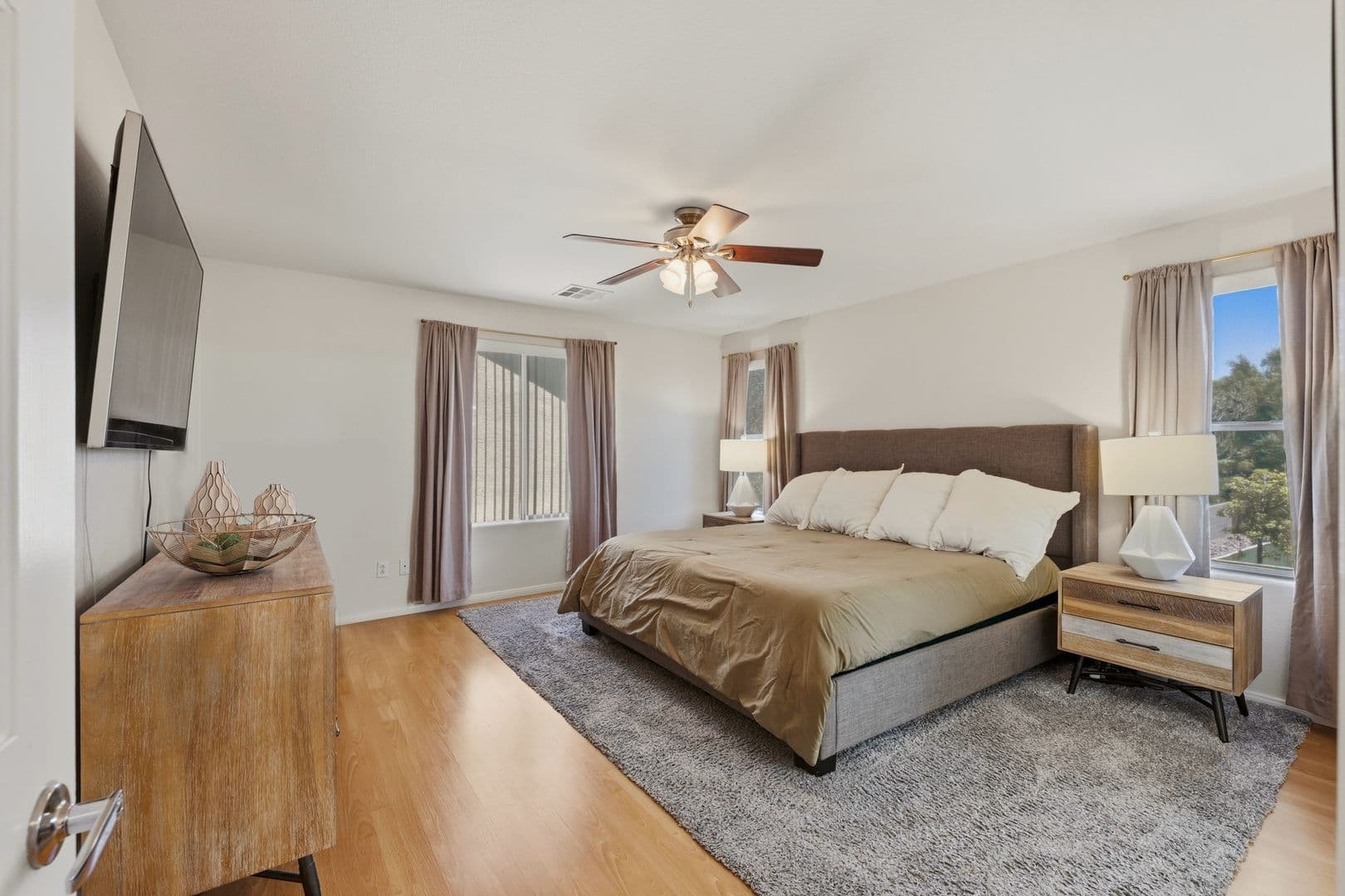 Henderson House: 1288 Corista Dr