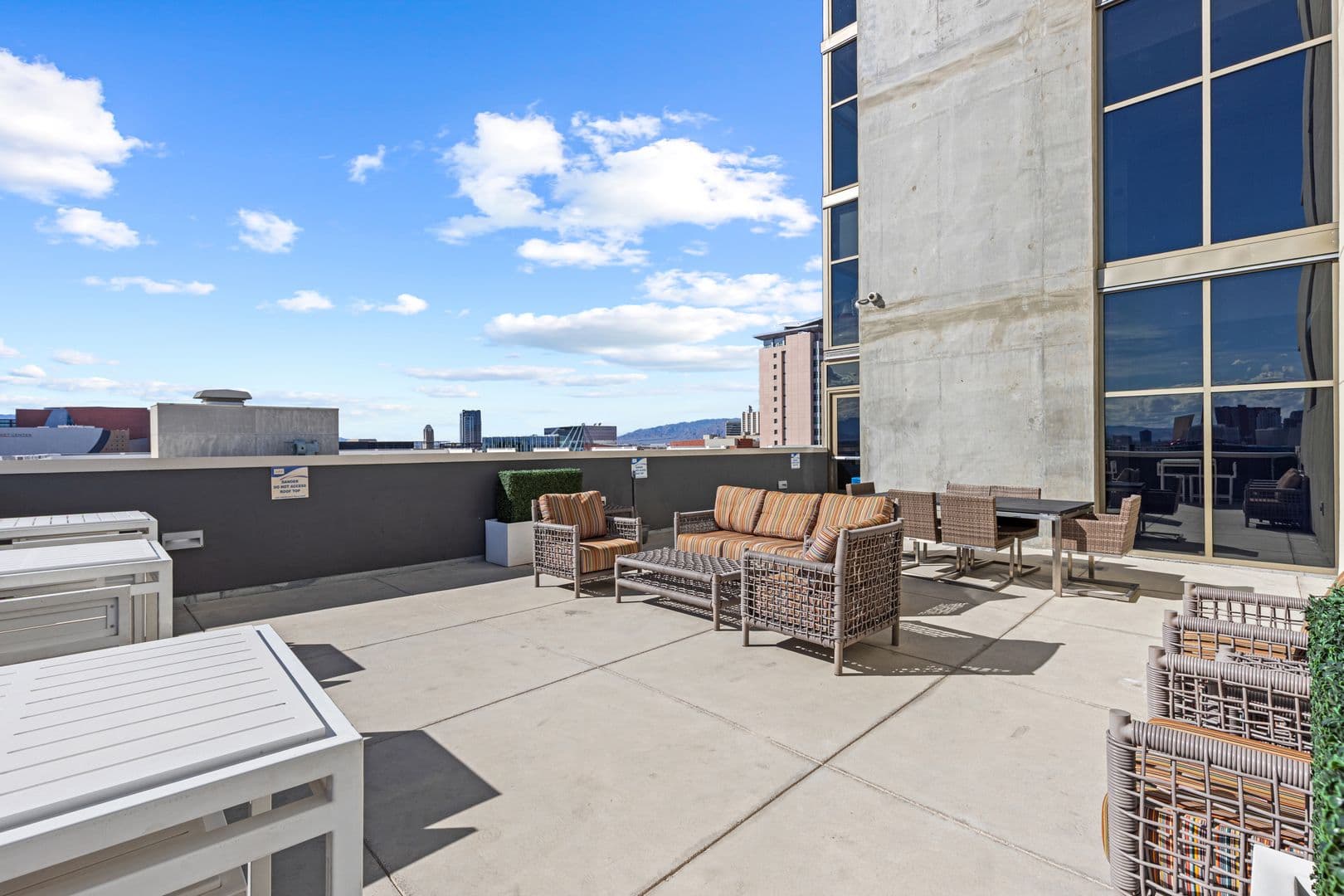 Las Vegas House: 353 E Bonneville Ave