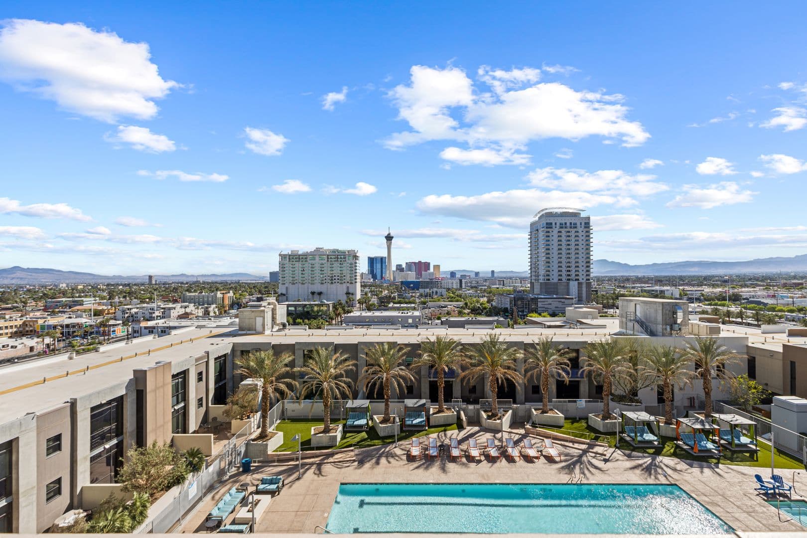 Las Vegas House: 353 E Bonneville Ave