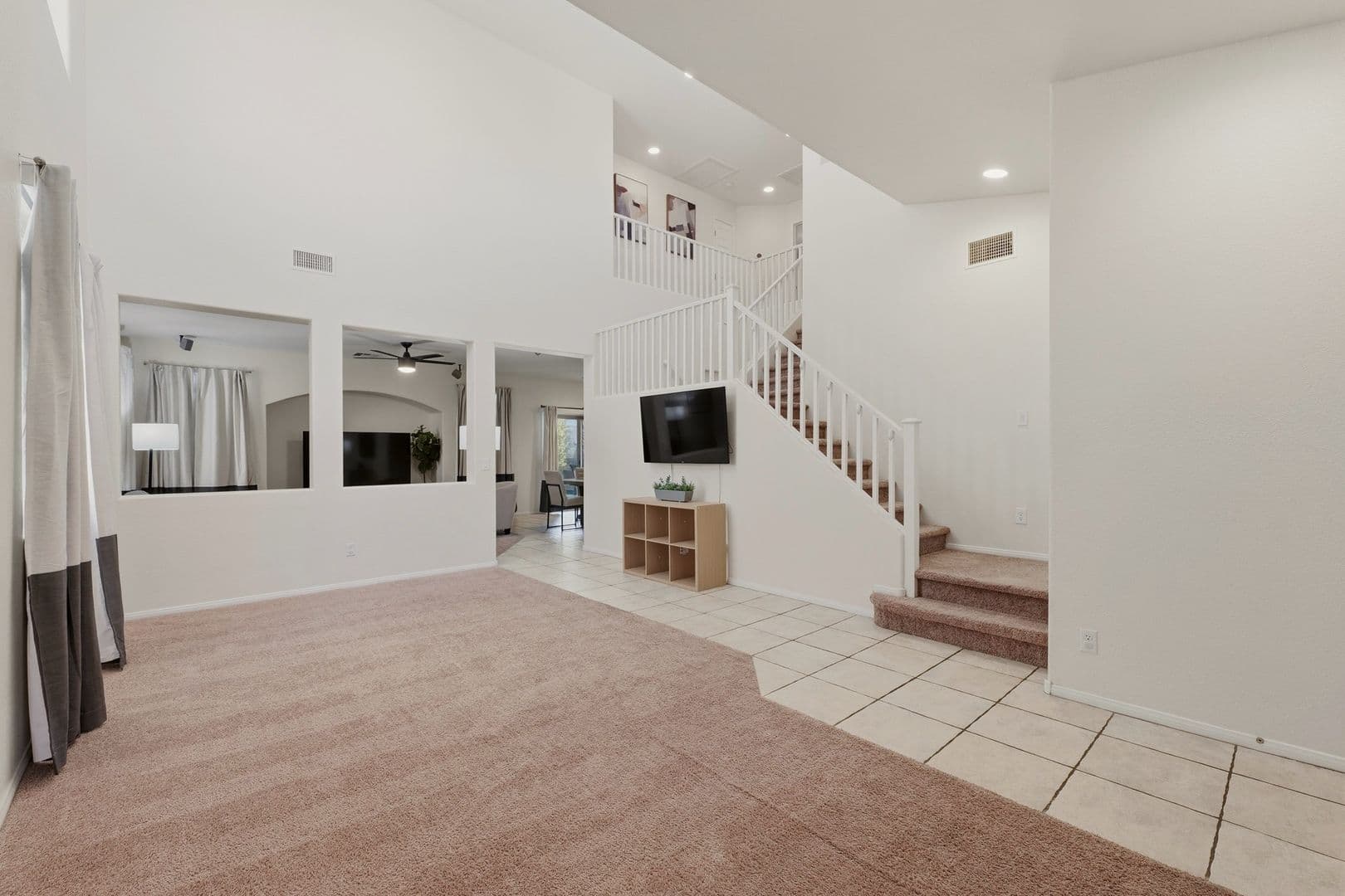 Henderson House: 1288 Corista Dr