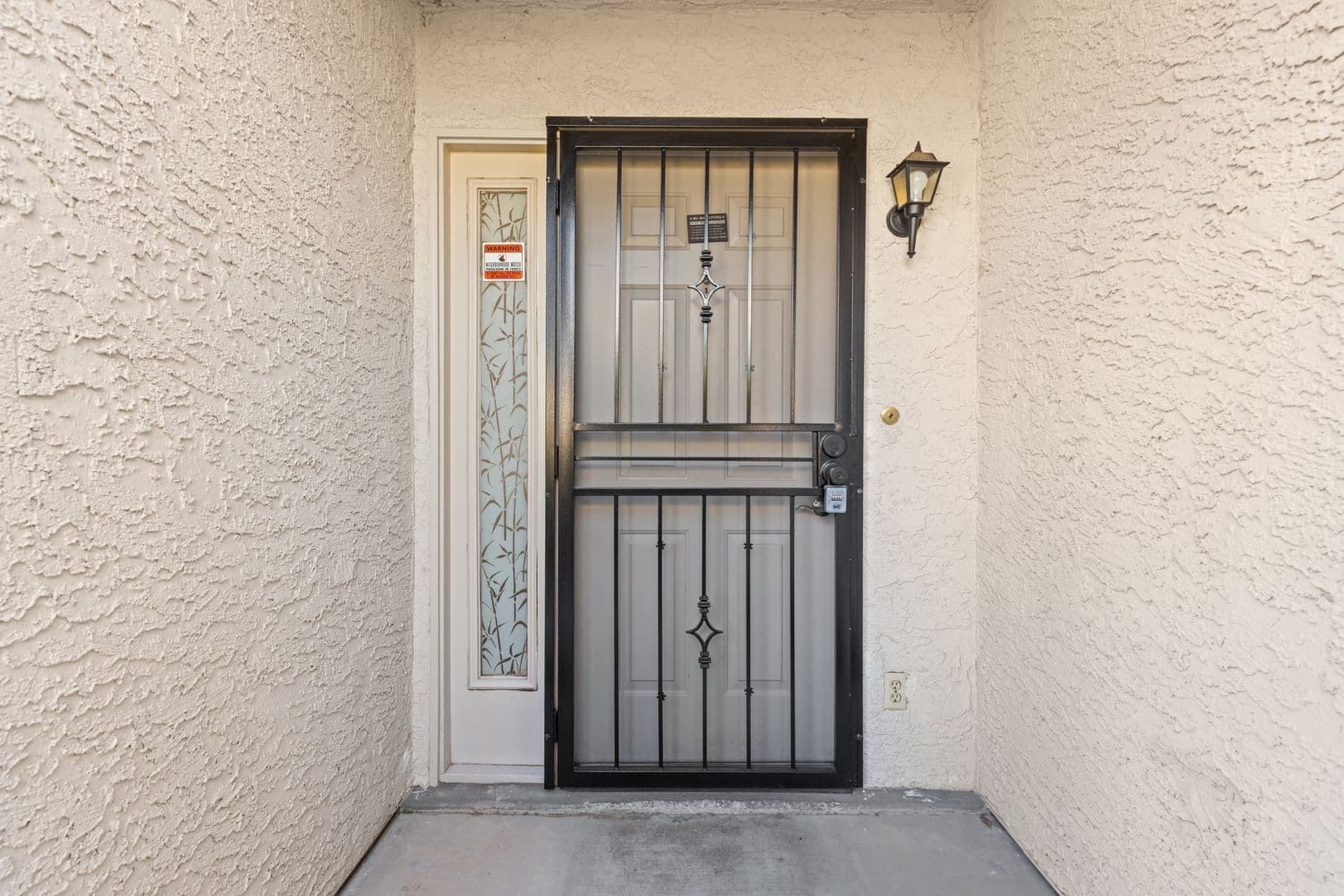 Henderson House: 342 Banuelo Dr