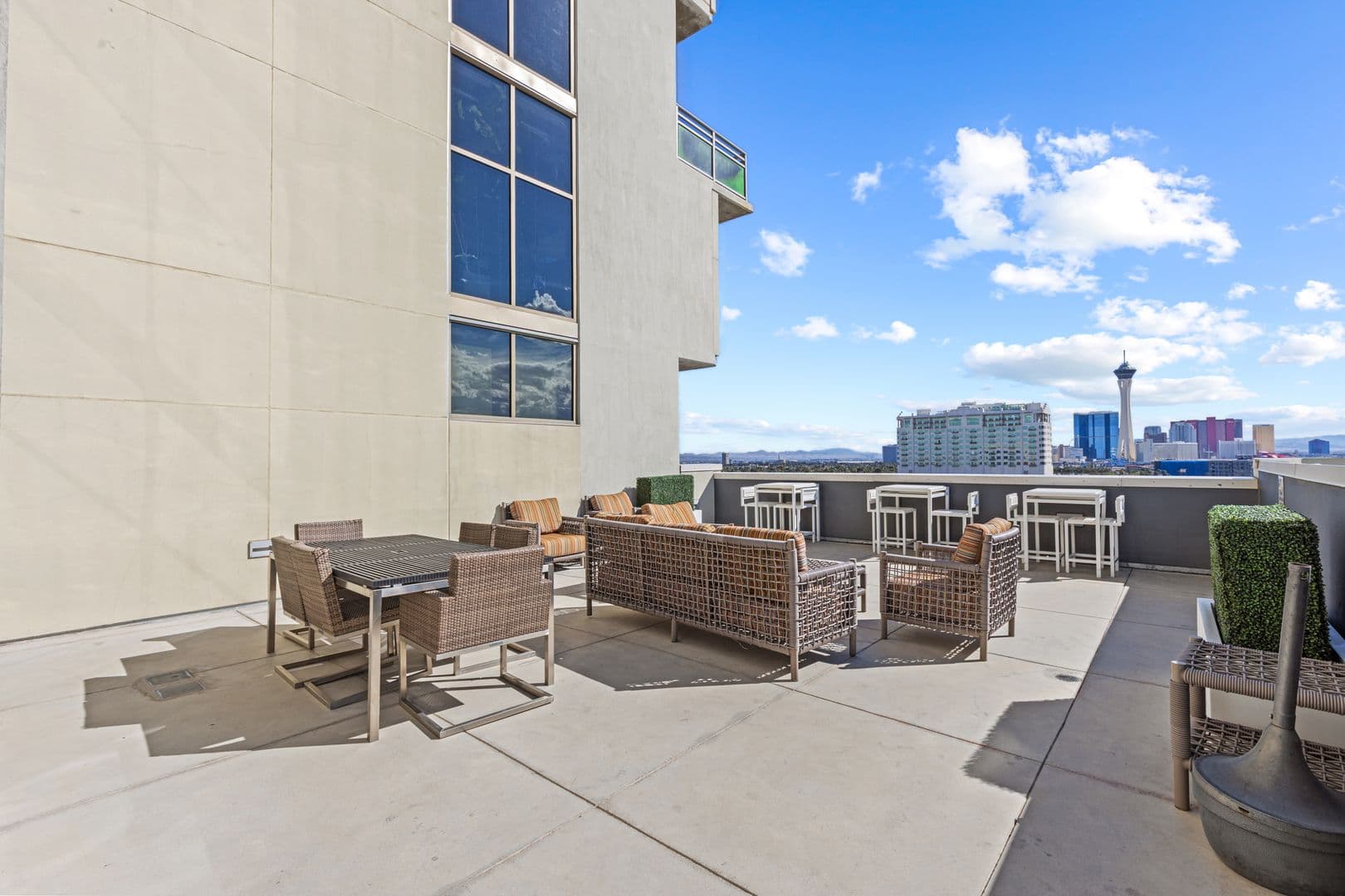 Las Vegas House: 353 E Bonneville Ave