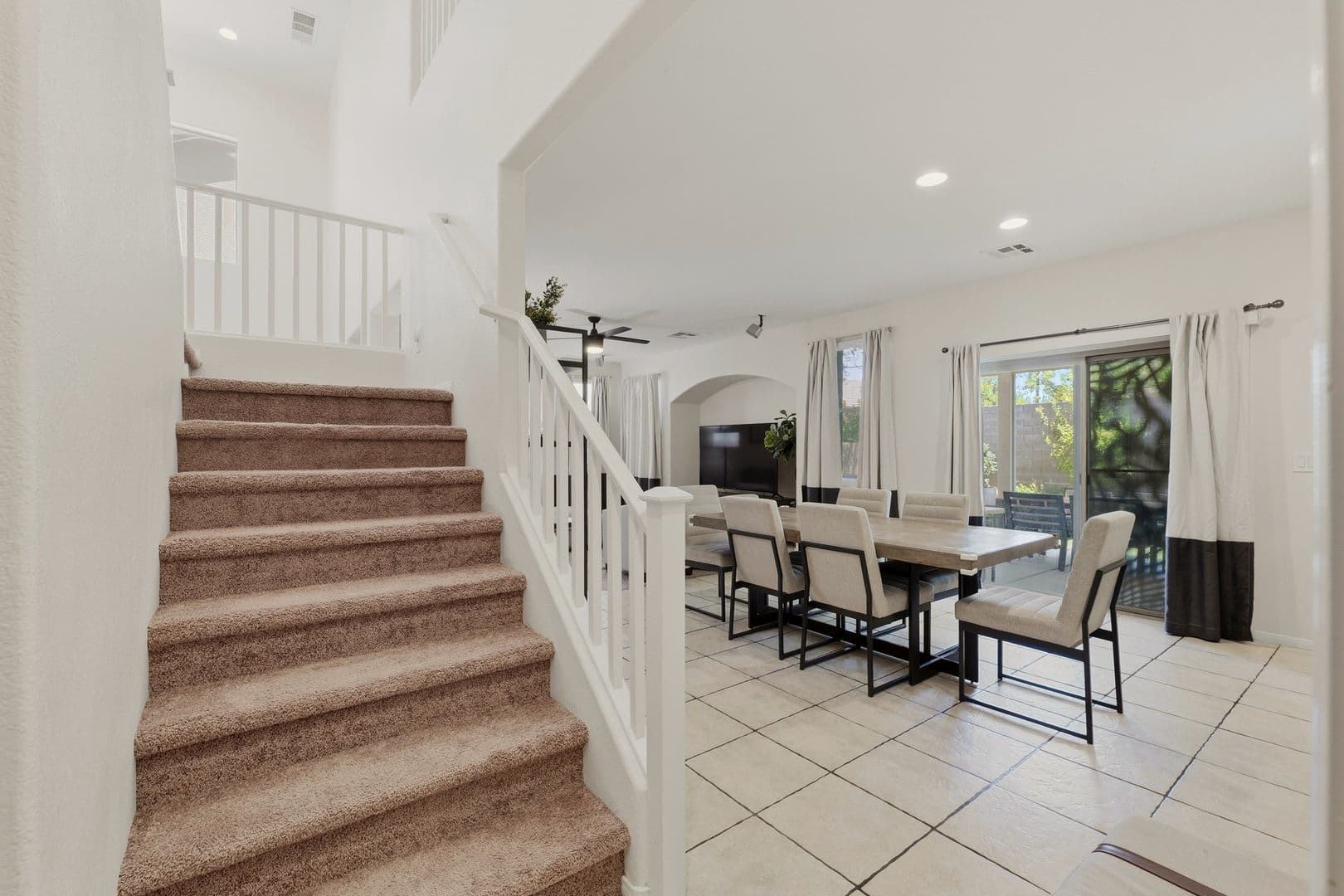 Henderson House: 1288 Corista Dr