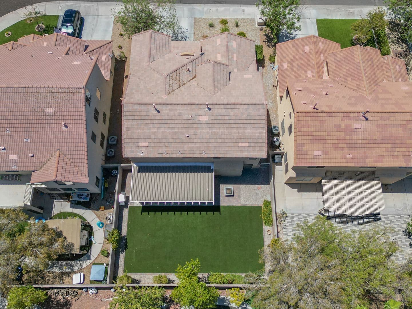 Henderson House: 1288 Corista Dr