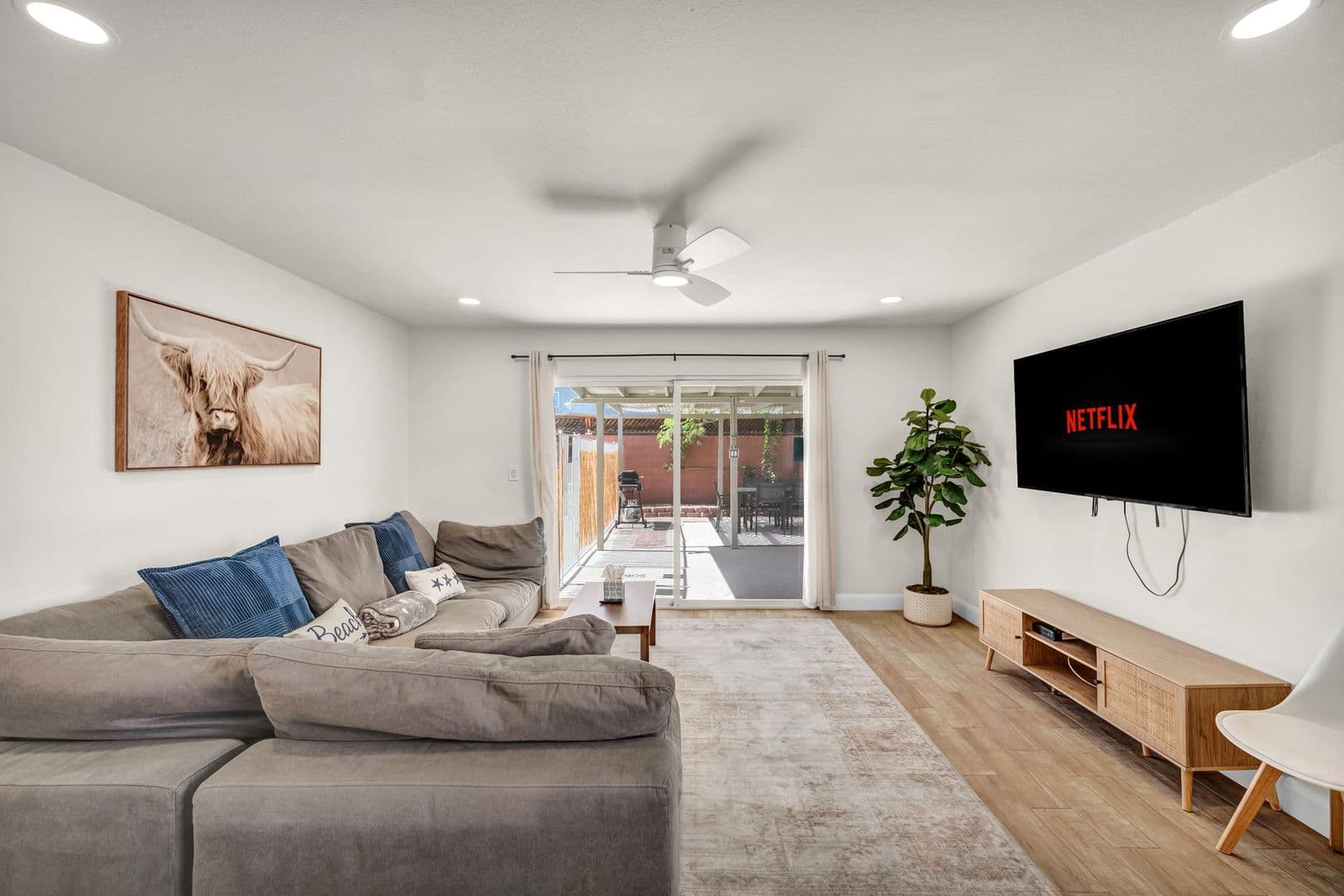Las Vegas House: 1305 N Mallard St