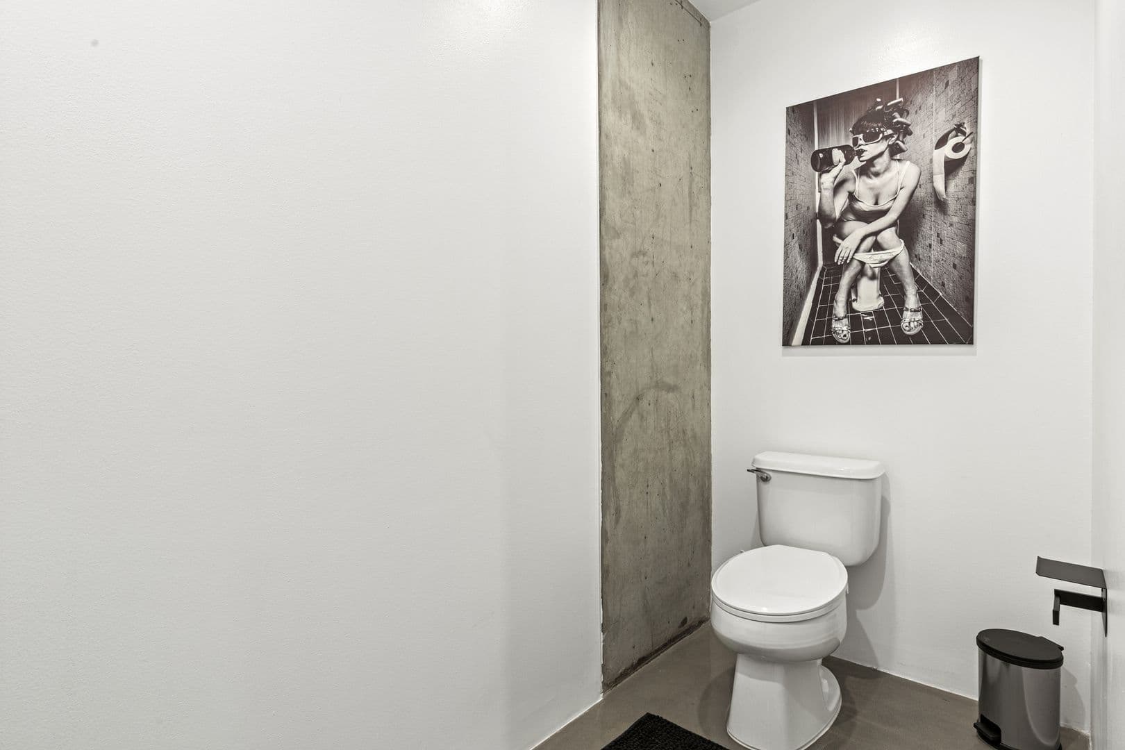 Las Vegas House: 353 E Bonneville Ave