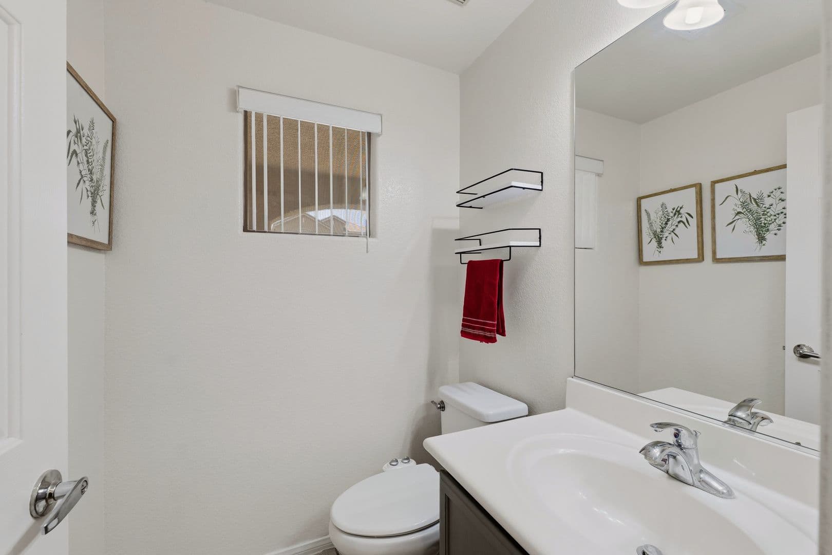 Henderson House: 1288 Corista Dr