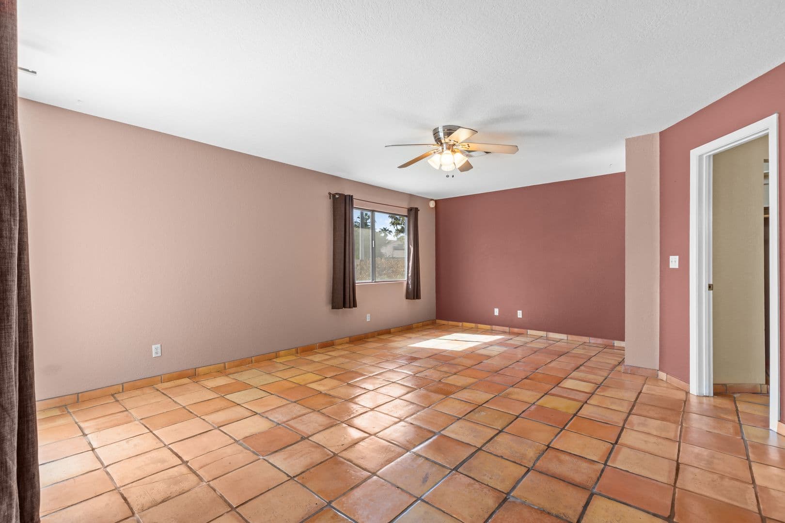 Henderson House: 342 Banuelo Dr