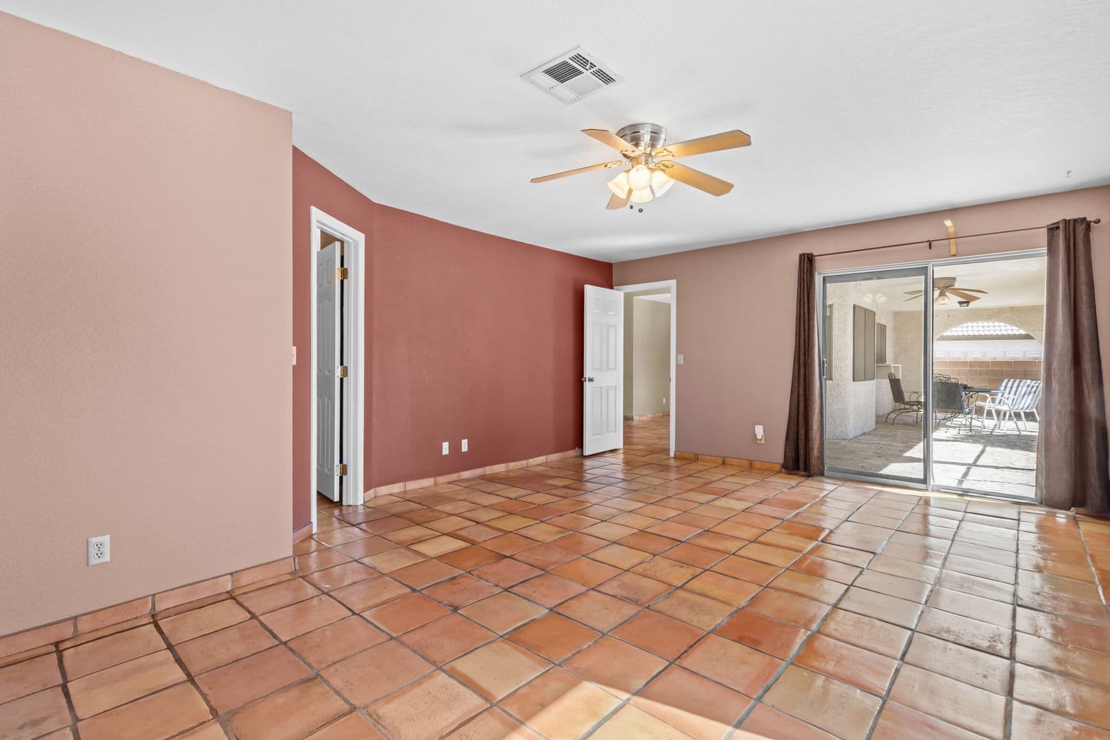Henderson House: 342 Banuelo Dr