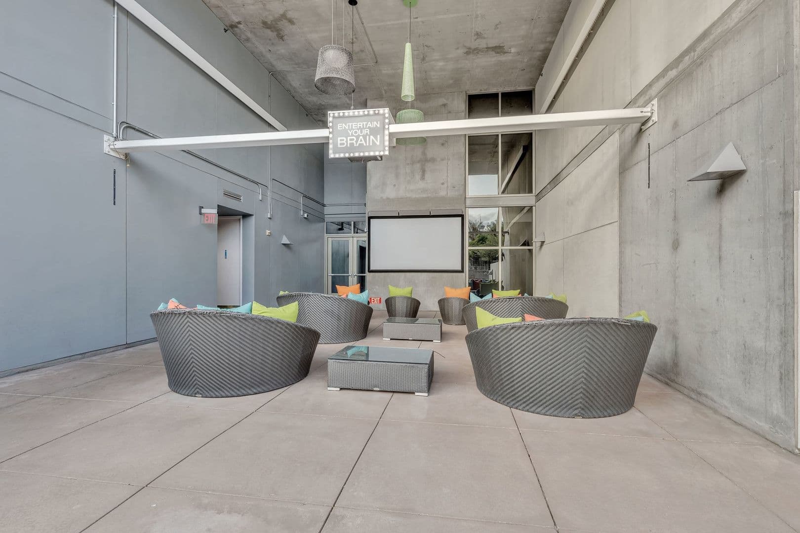 Las Vegas House: 353 E Bonneville Ave