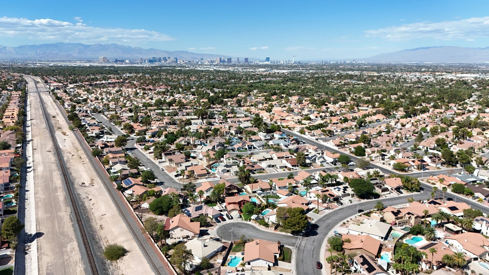Henderson House: 342 Banuelo Dr