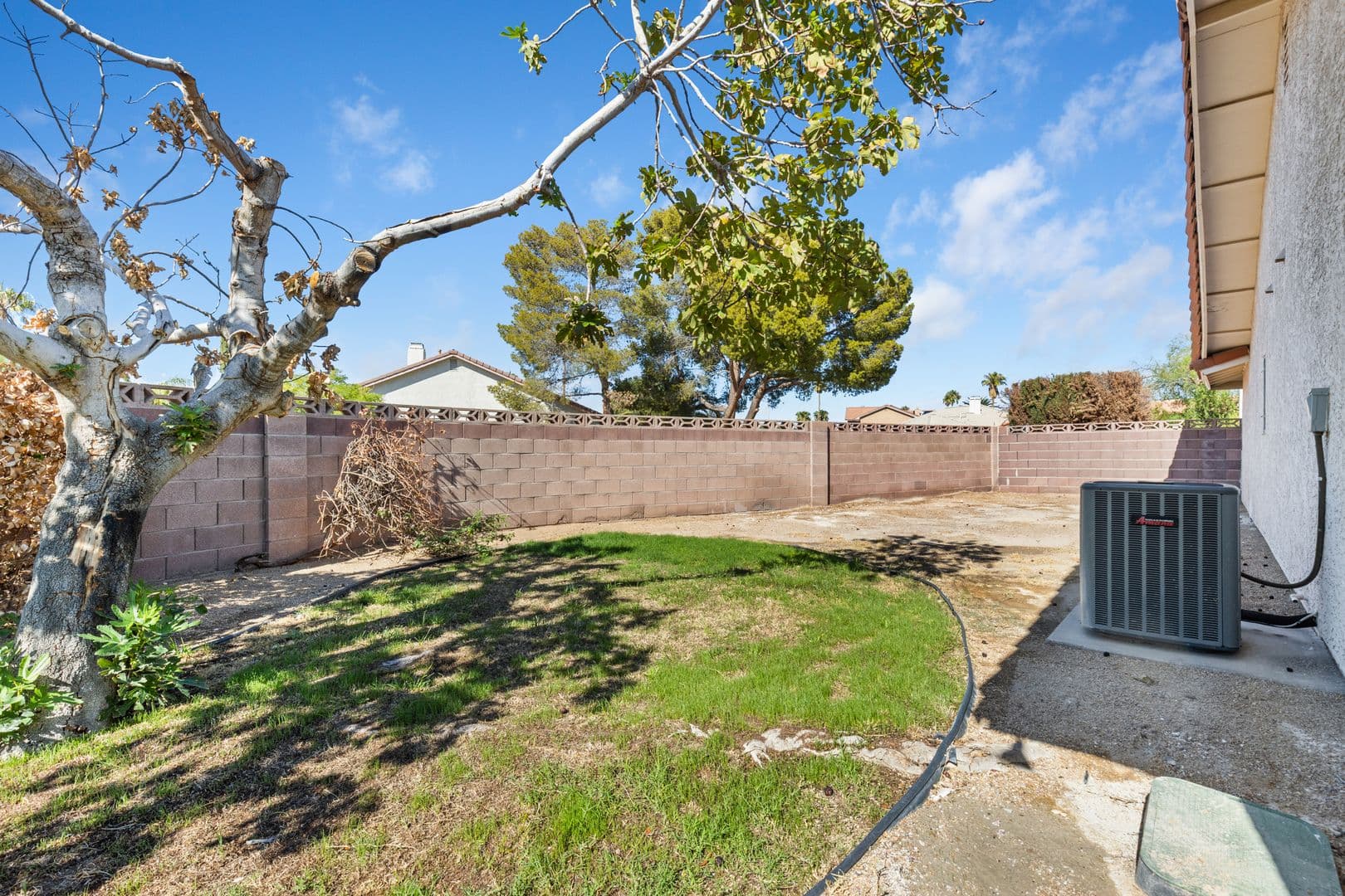 Henderson House: 342 Banuelo Dr