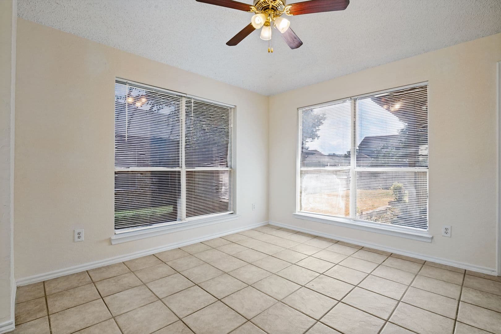 Garland House: 2230 Cedarwood Dr