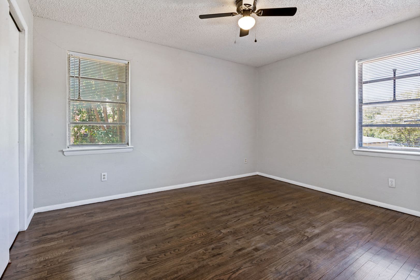 Dallas House: 7923 Millstone Dr