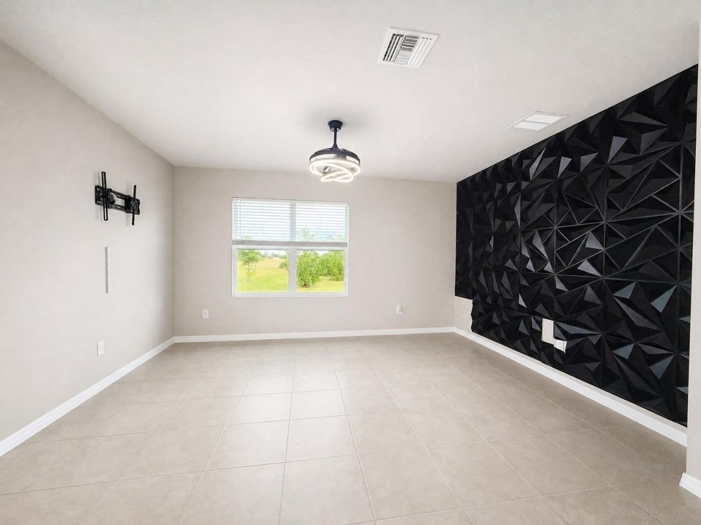 Naples House: 4121 68th Ave NE