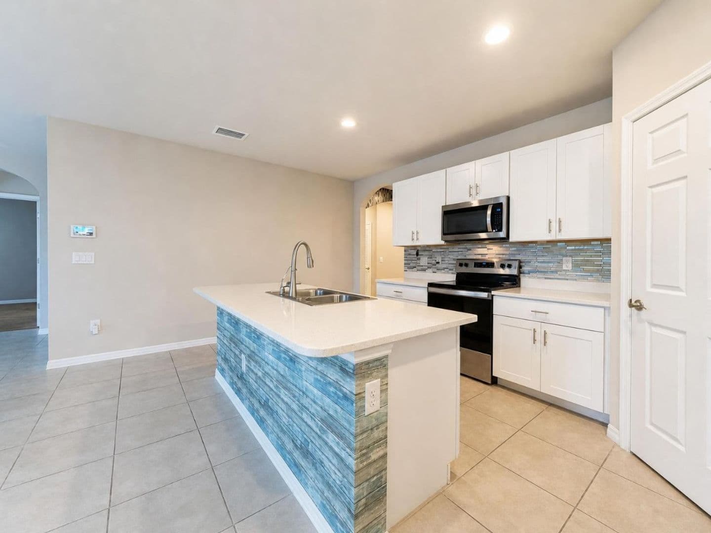 Naples House: 4121 68th Ave NE