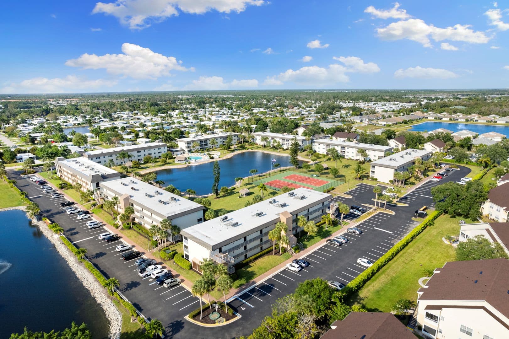Naples Condo: 1008 Manatee Rd