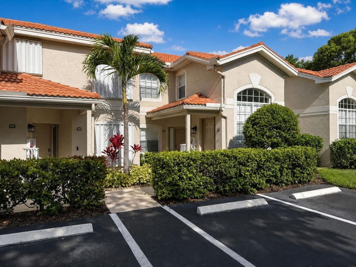 Naples Condo: 7553 Silver Trumpet Ln