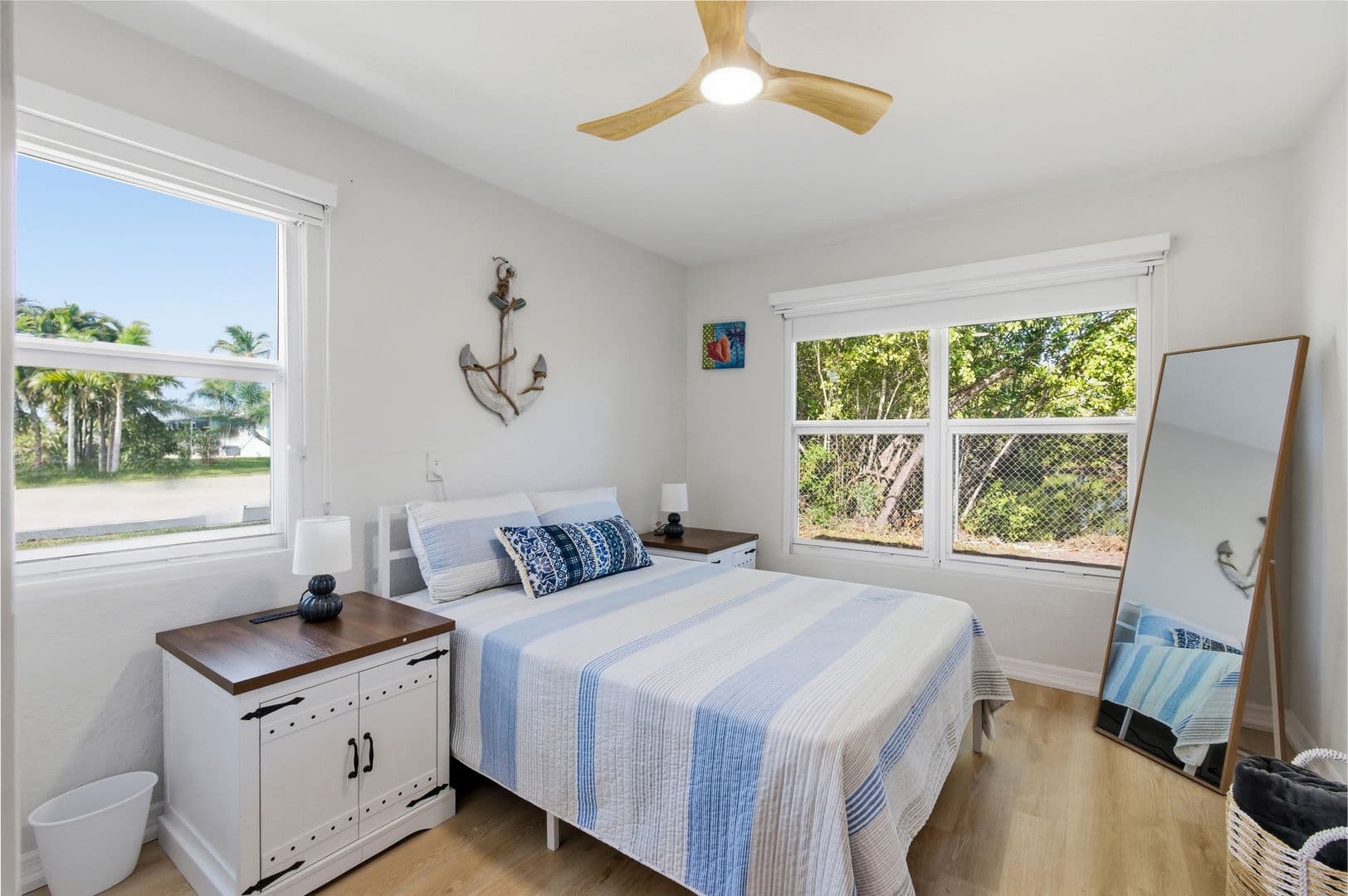 Naples Apartment: 2147 Washington Ave