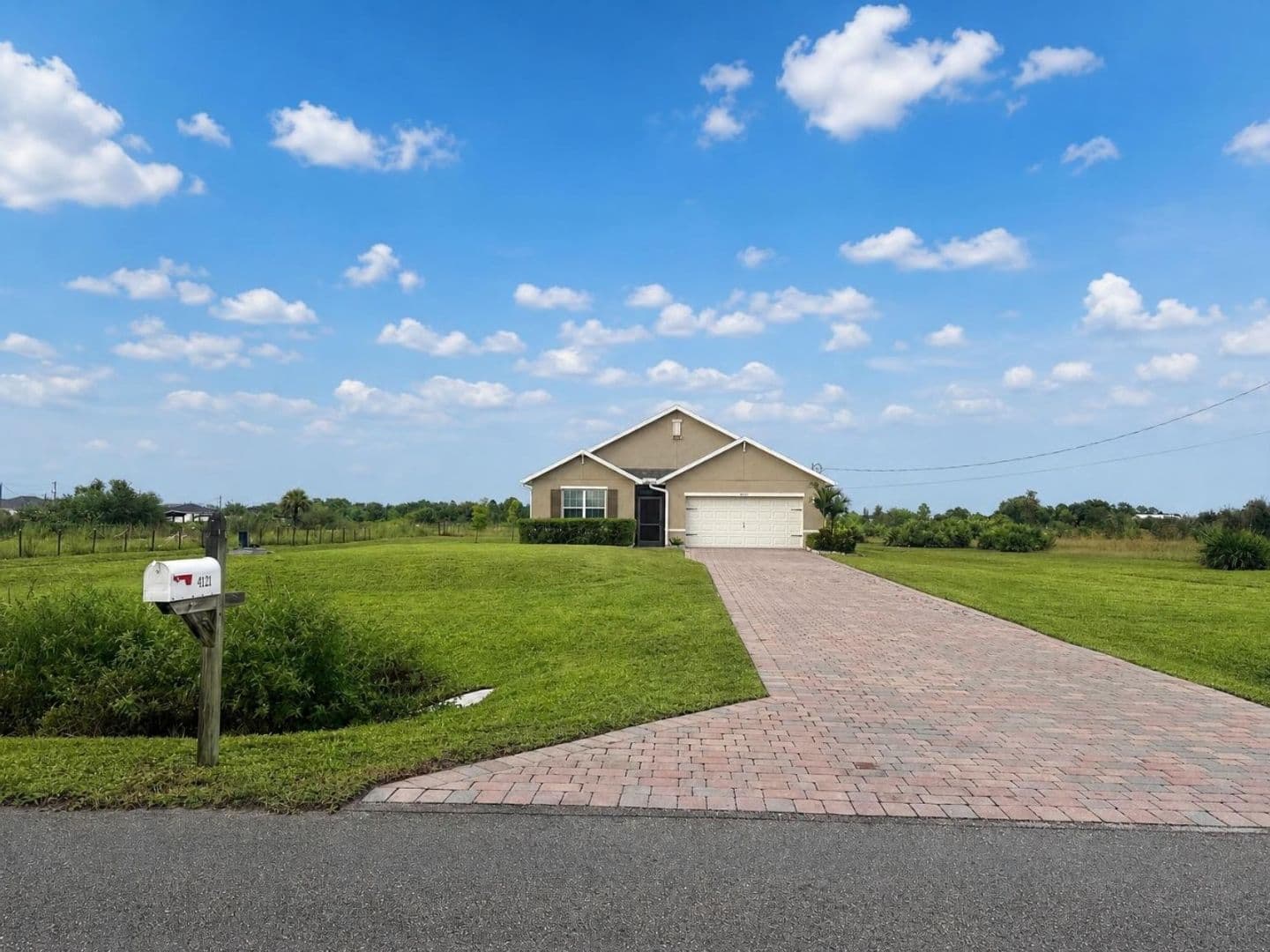Naples House: 4121 68th Ave NE