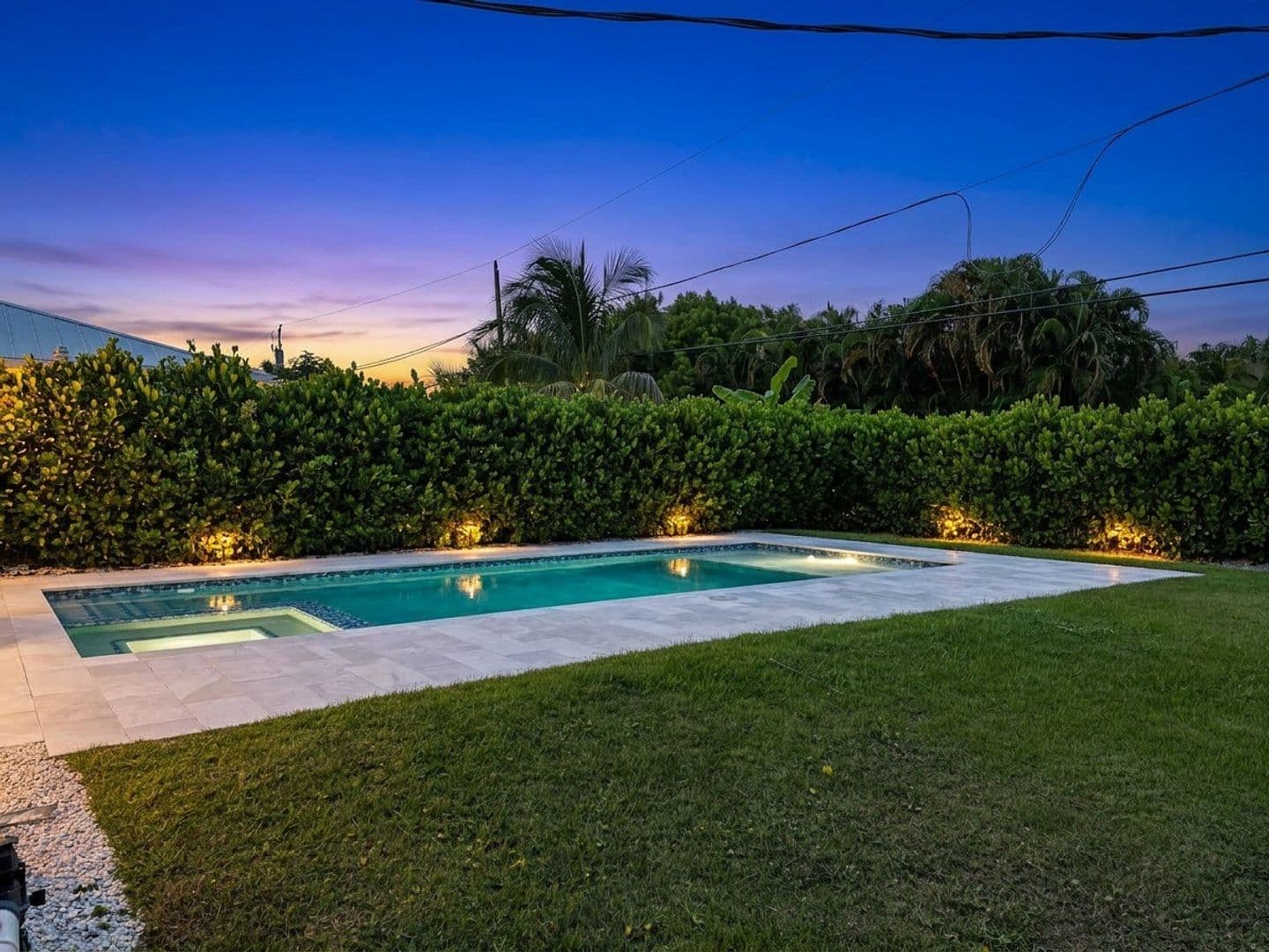 Naples House: 571 91st Ave N
