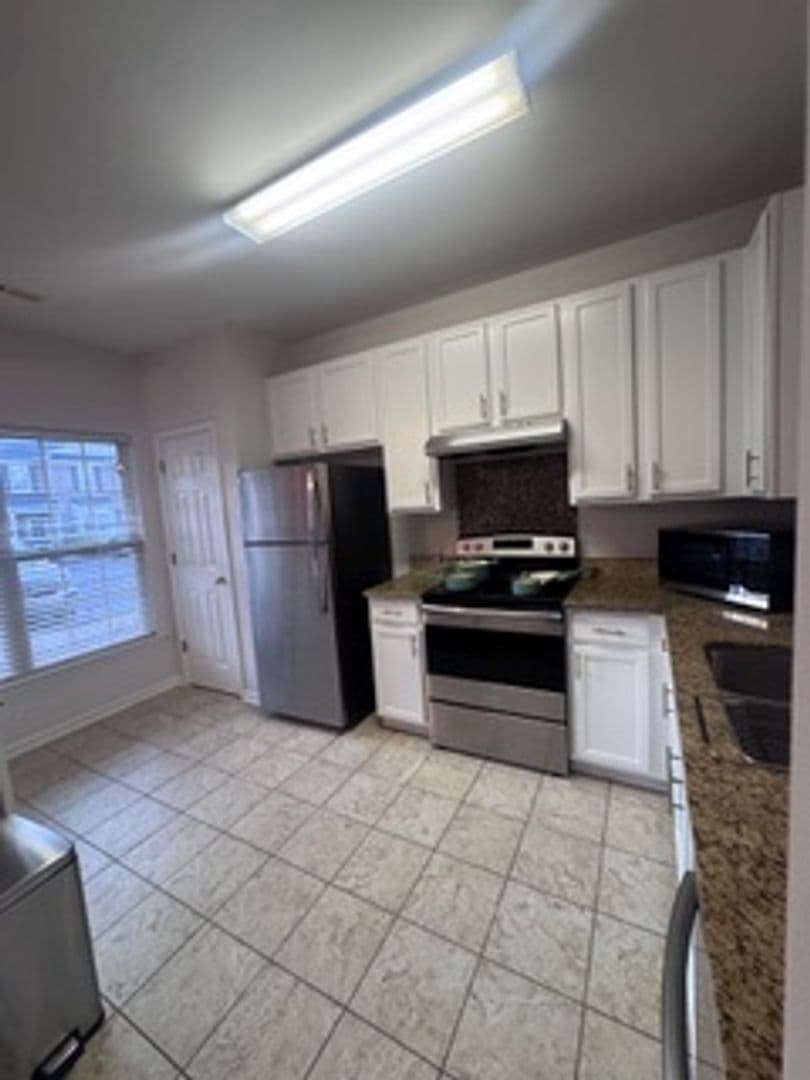 Greenville House: 612 Graythorn Ln