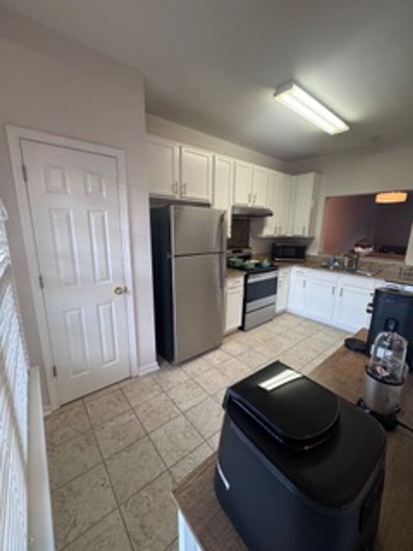 Greenville House: 612 Graythorn Ln