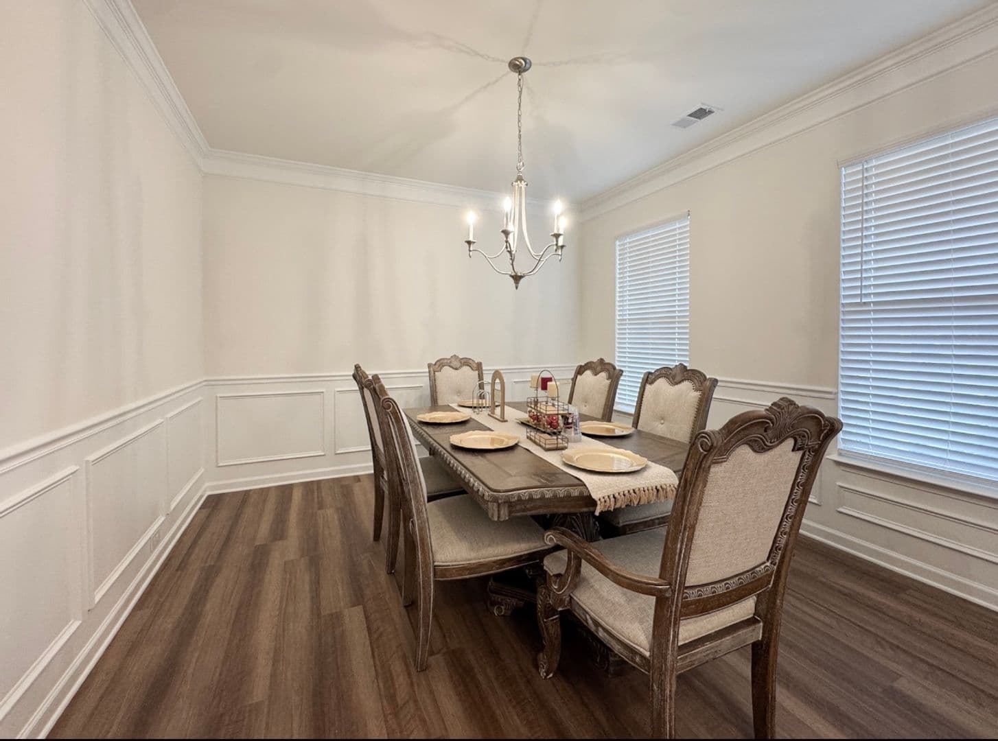 Simpsonville House: 612 Columbus Cir
