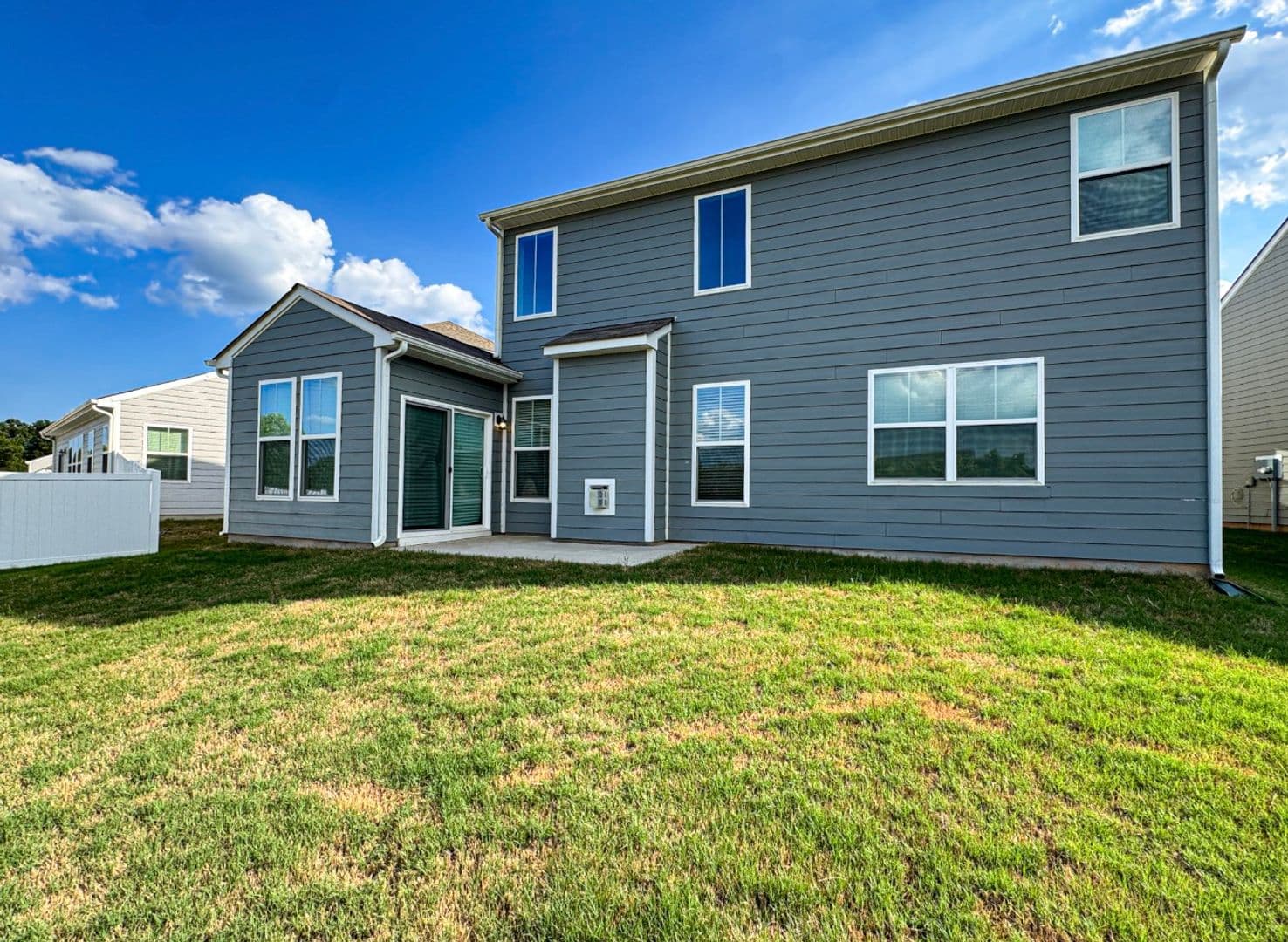 Simpsonville House: 612 Columbus Cir