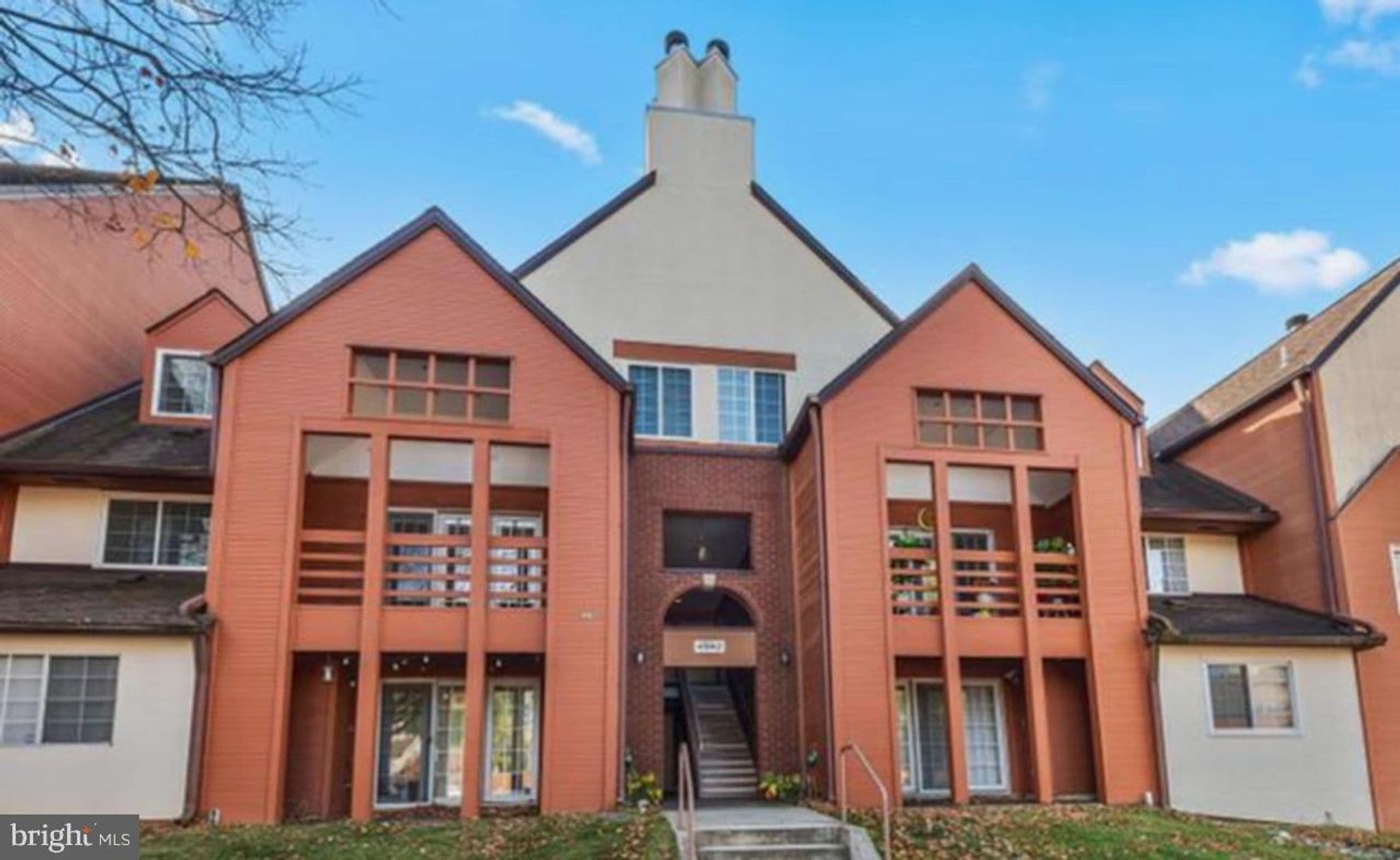 COLUMBIA Condo: 4942 COLUMBIA RD UNIT 6
