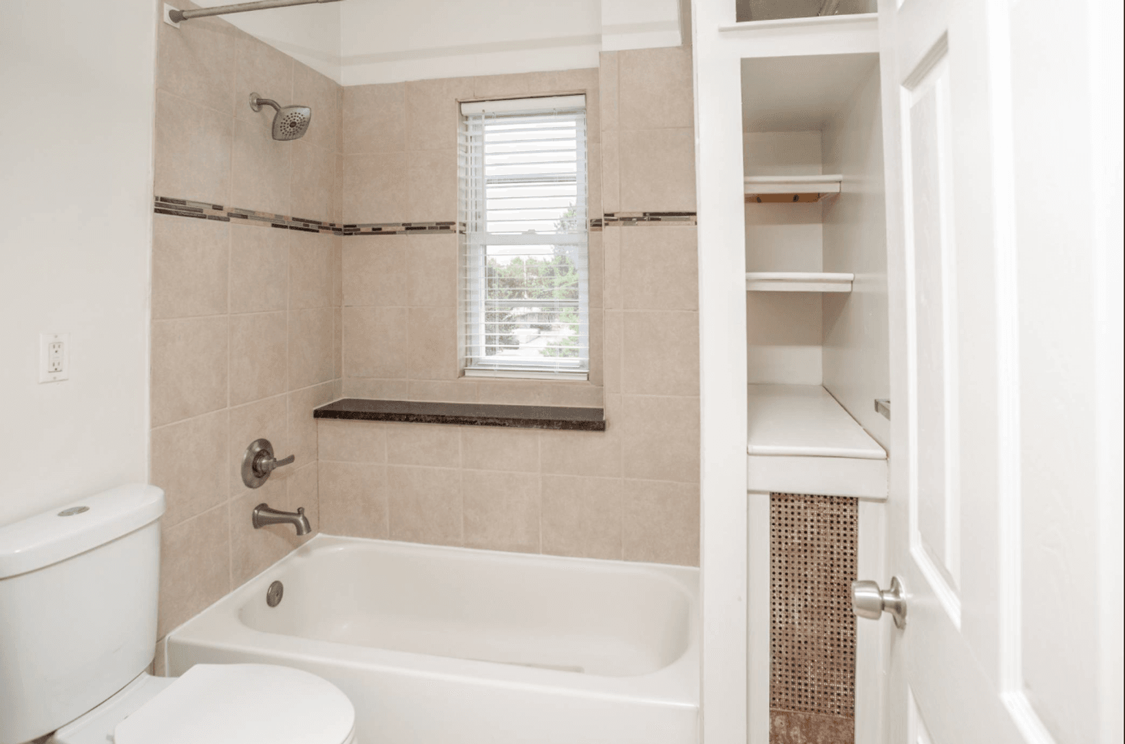 Baltimore House: 4600 Bel Air Road