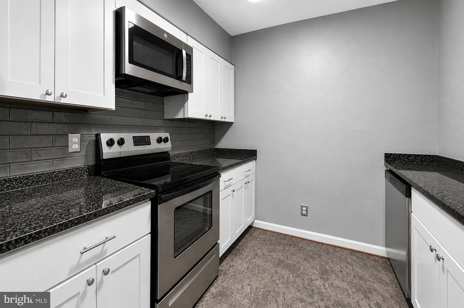 COLUMBIA Condo: 4942 COLUMBIA RD UNIT 6