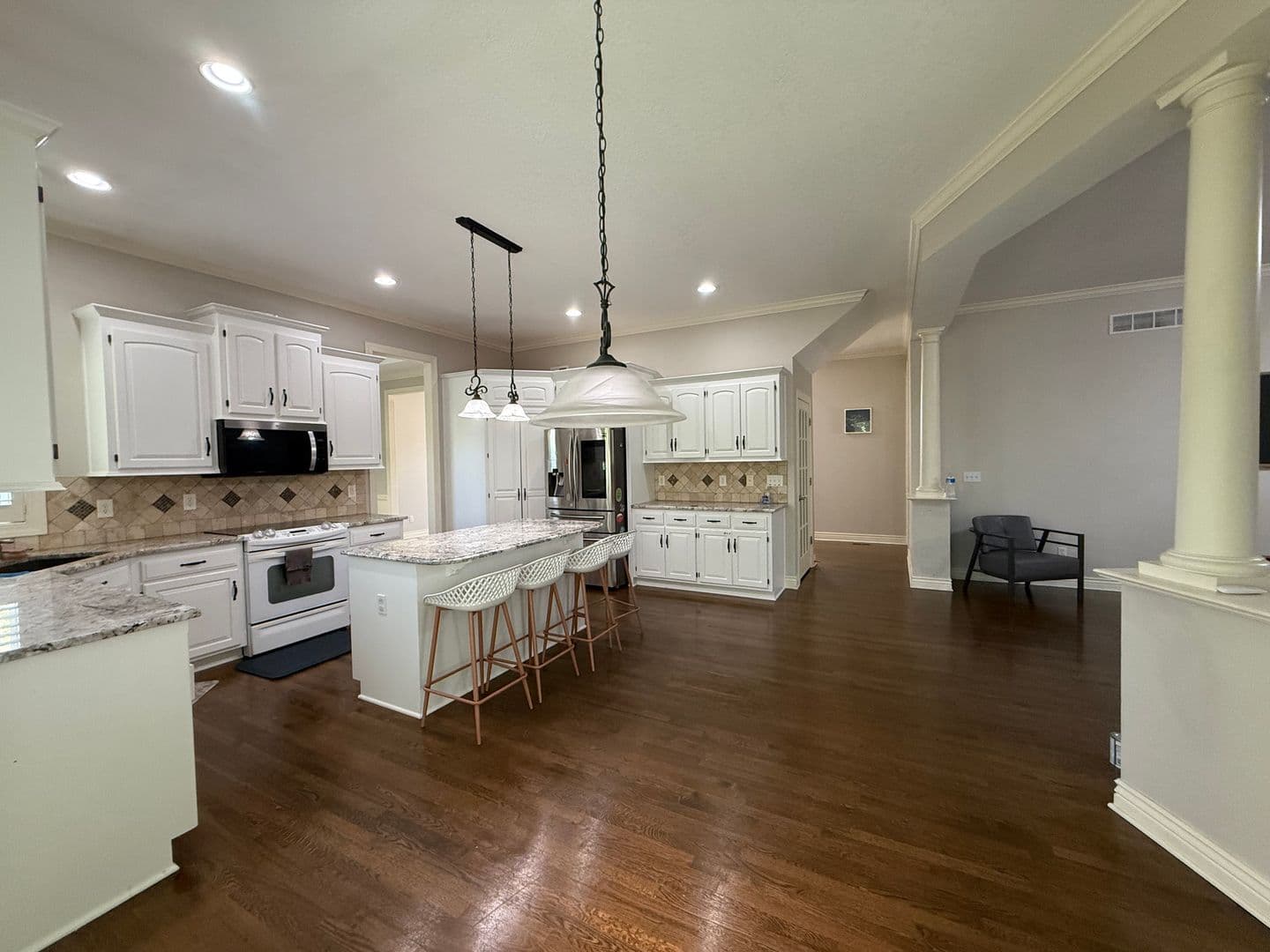 Overland Park House: 13817 Hauser St