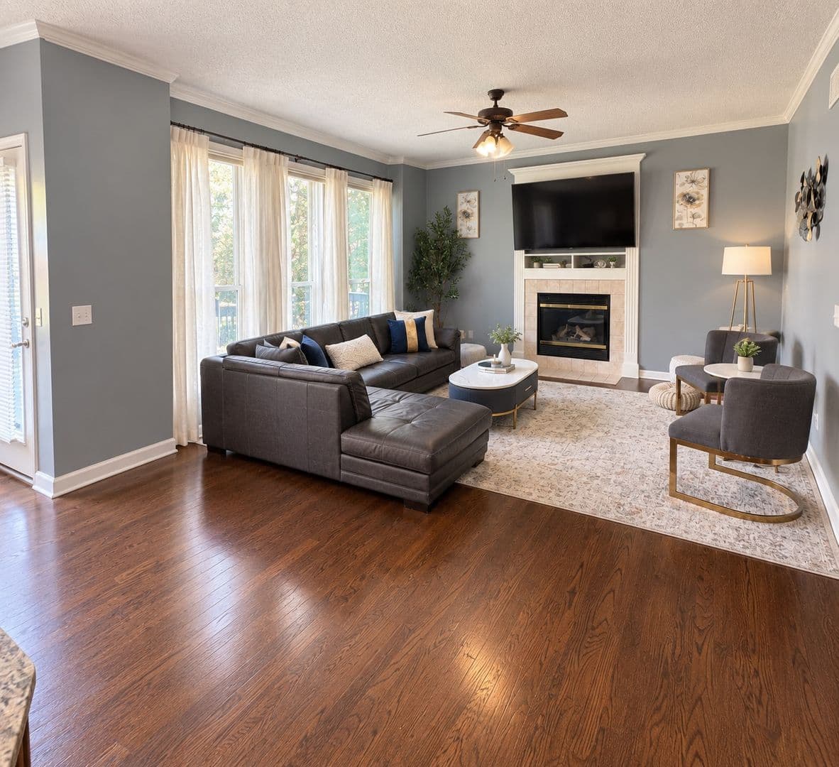 Overland Park House: 13100 W 137th Pl