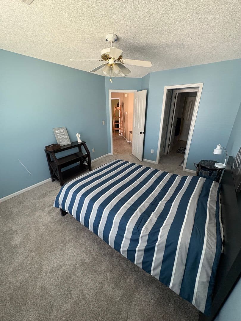 Olathe House: 18981 W 118th Street