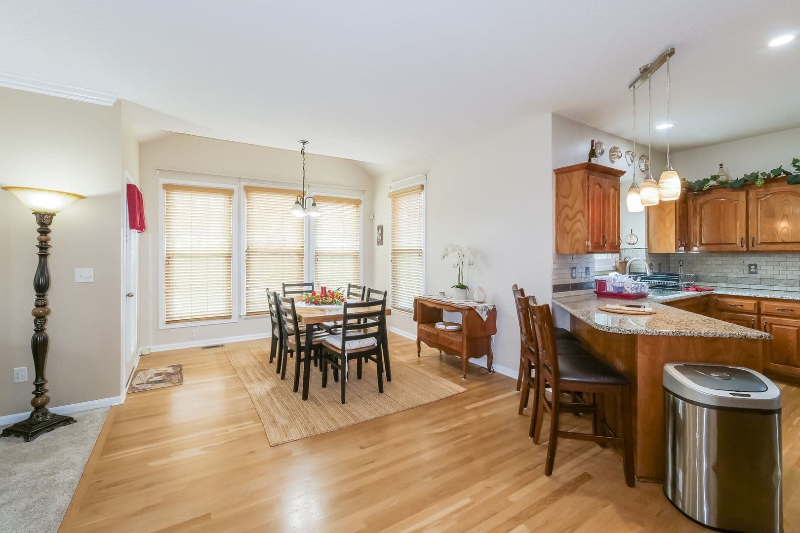 Olathe House: 18981 W 118th Street